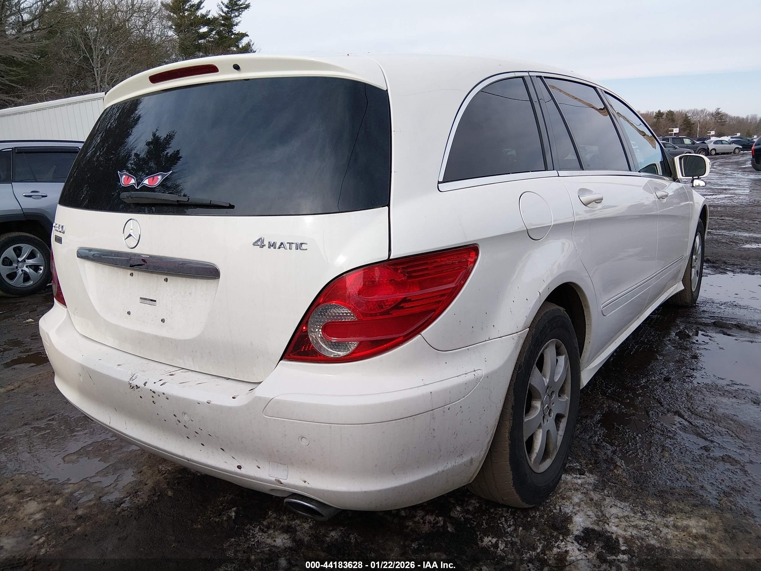 2007 Mercedes-benz R 350 4matic White vin: 4JGCB65E07A040464