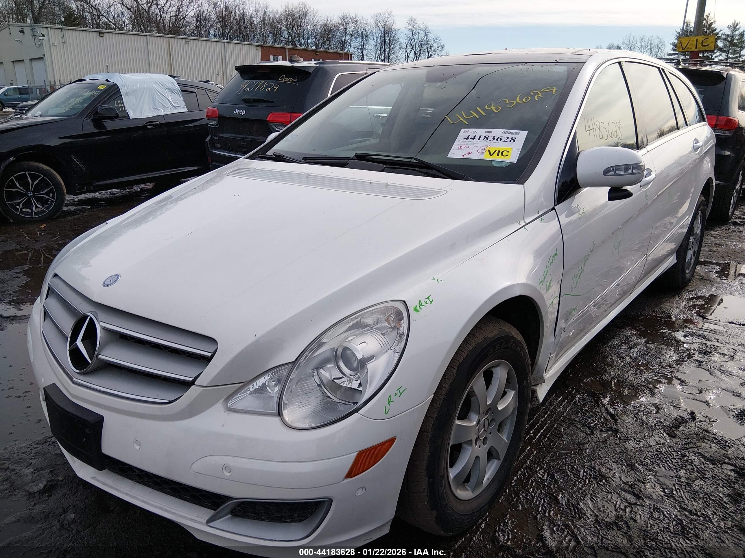 2007 Mercedes-benz R 350 4matic White vin: 4JGCB65E07A040464