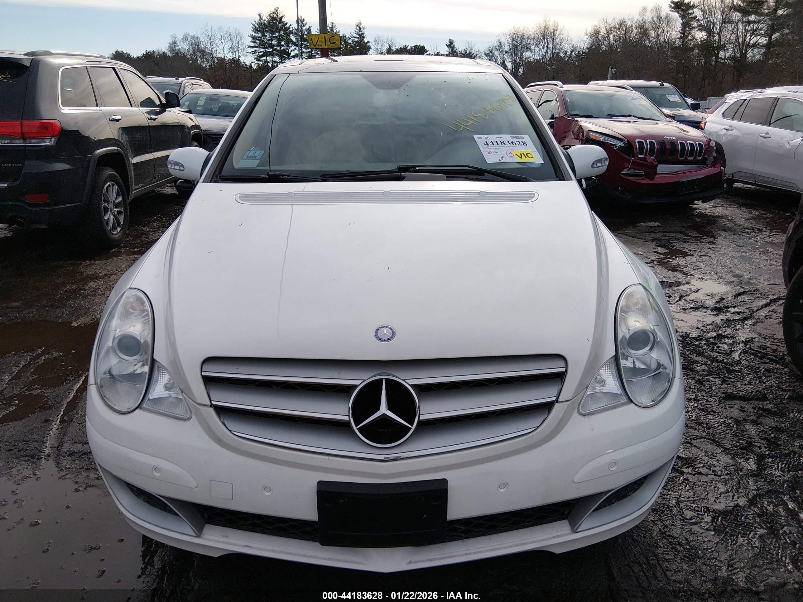 2007 Mercedes-benz R 350 4matic White vin: 4JGCB65E07A040464