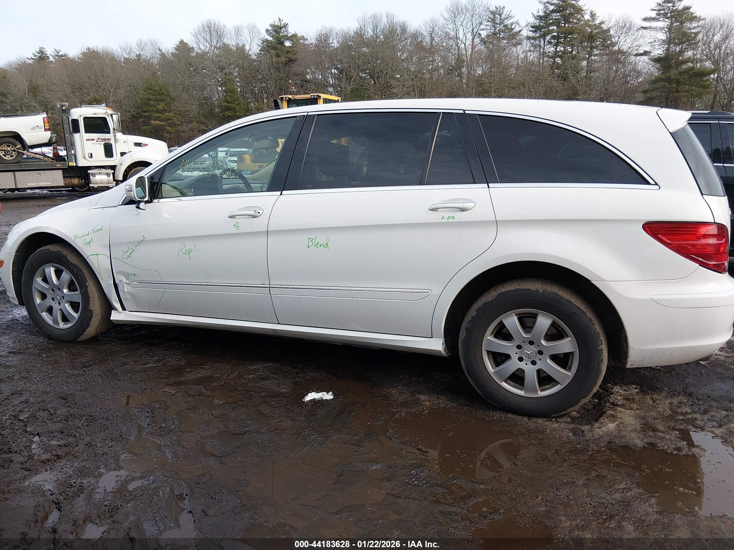 2007 Mercedes-benz R 350 4matic White vin: 4JGCB65E07A040464