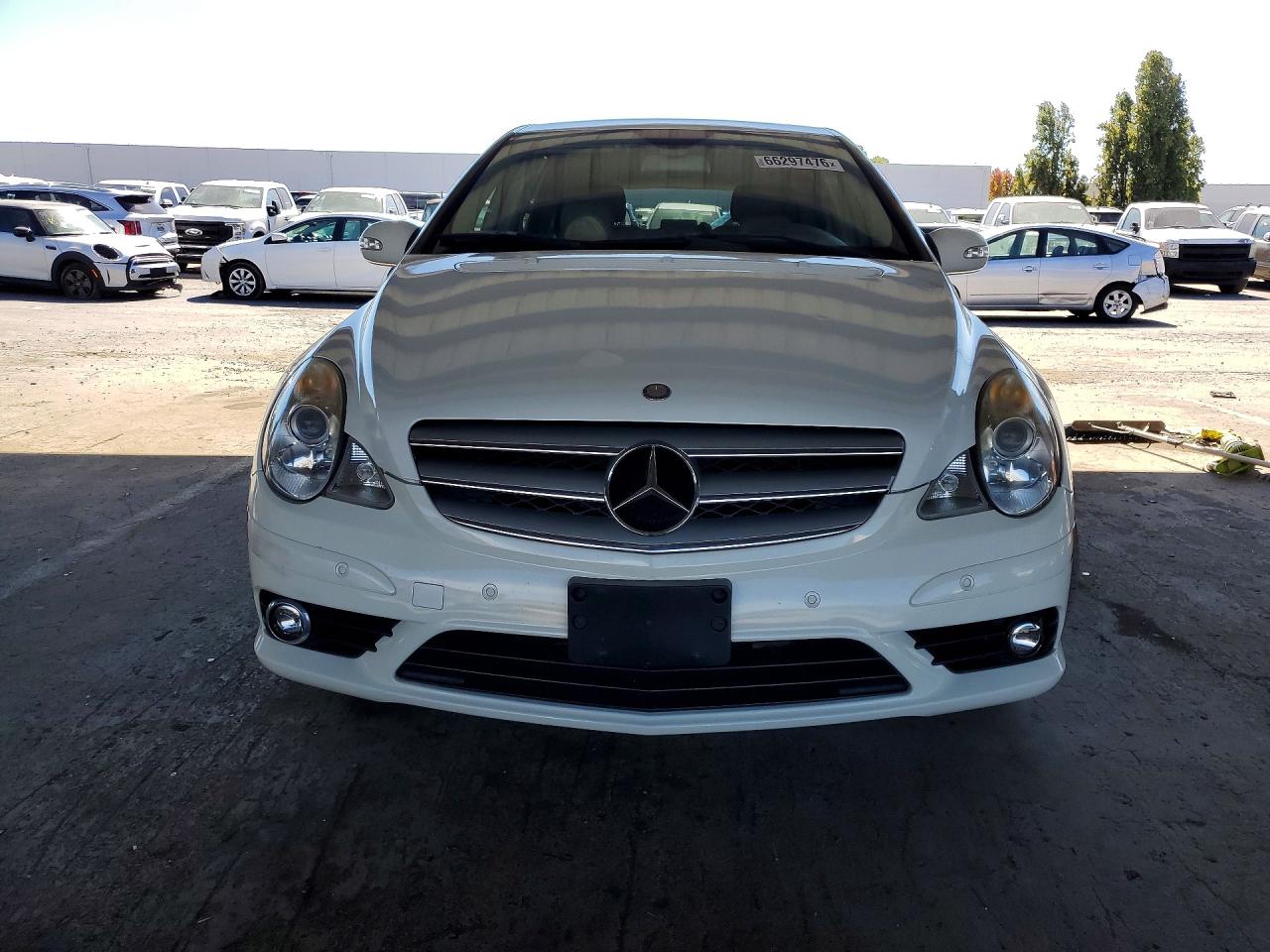 2008 Mercedes-benz R 350 White vin: 4JGCB65E08A072946