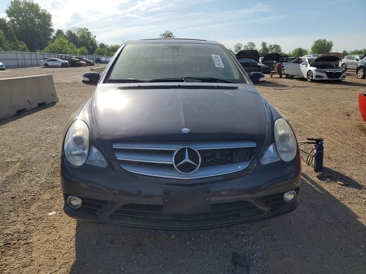 2008 Mercedes-benz R 350 Black vin: 4JGCB65E08A075197