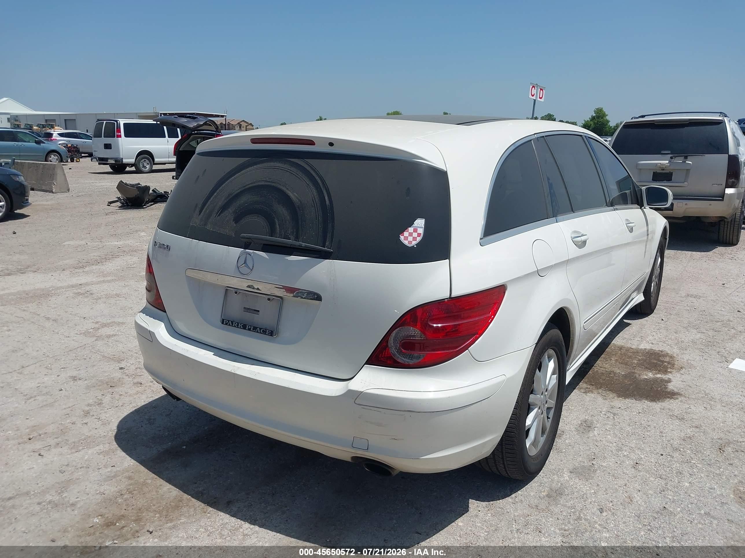 2006 Mercedes-benz R 350 4matic Белый vin: 4JGCB65E16A007424