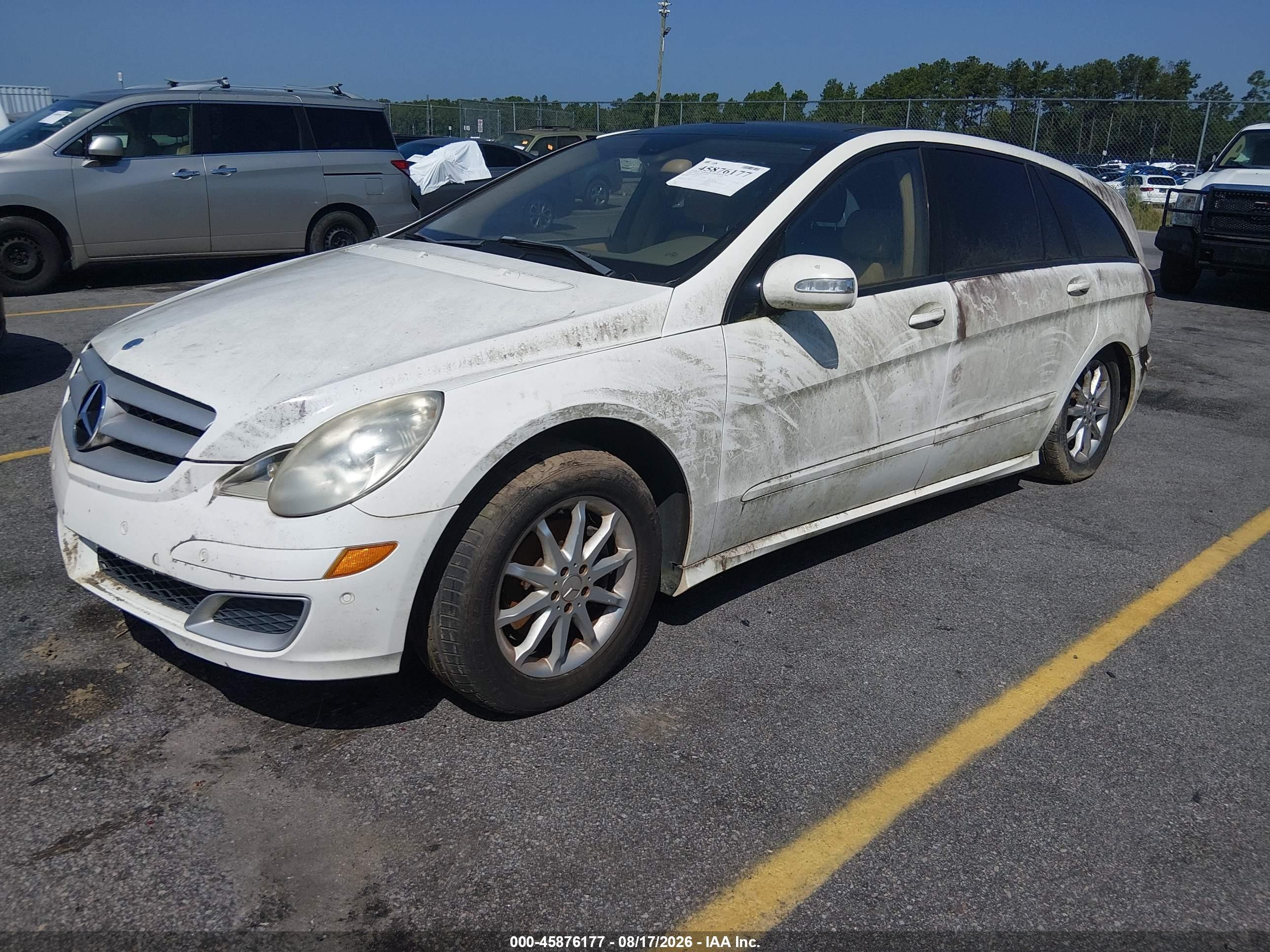 2006 Mercedes-benz R 350 4matic White vin: 4JGCB65E16A013711