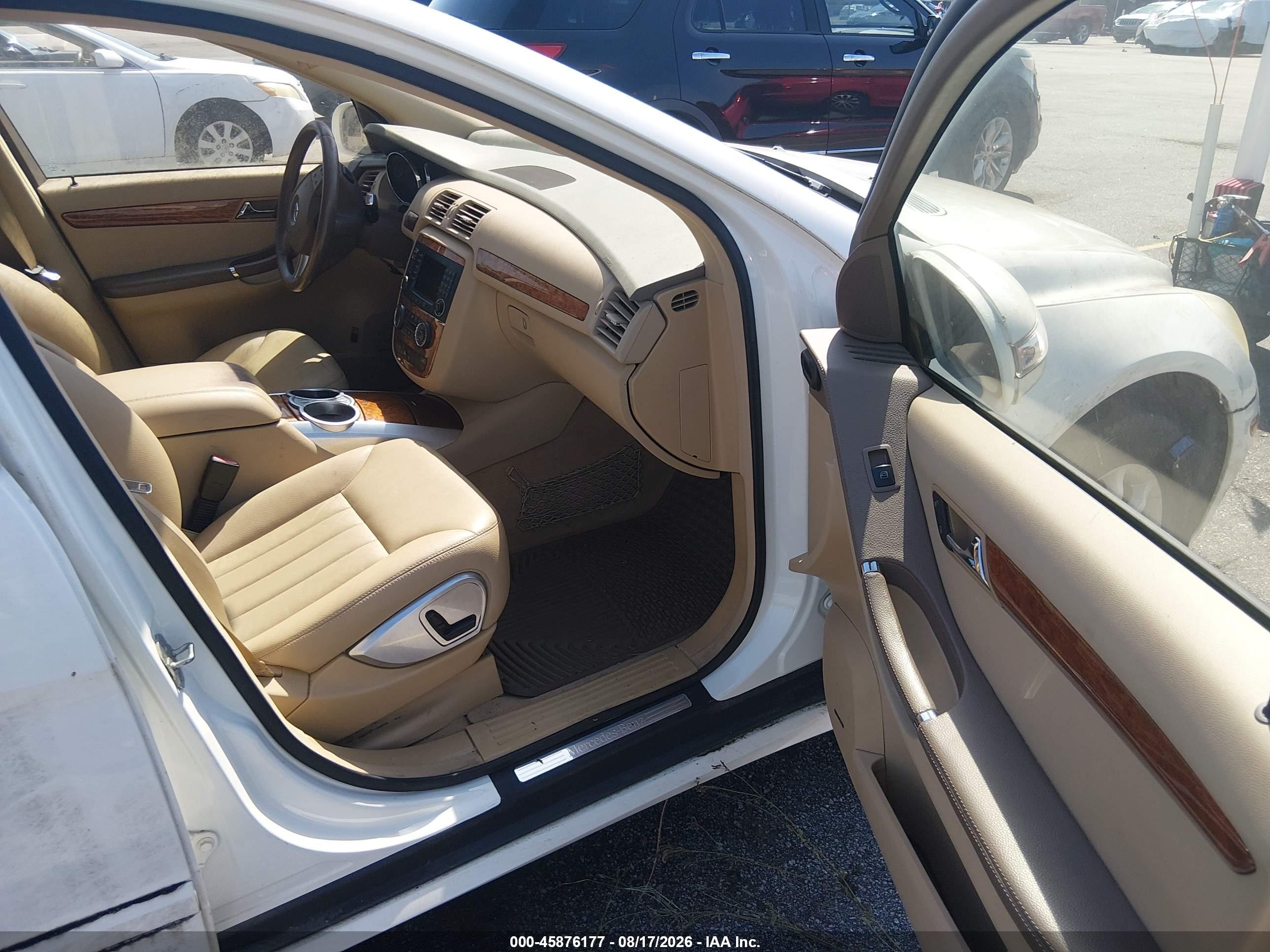 2006 Mercedes-benz R 350 4matic White vin: 4JGCB65E16A013711