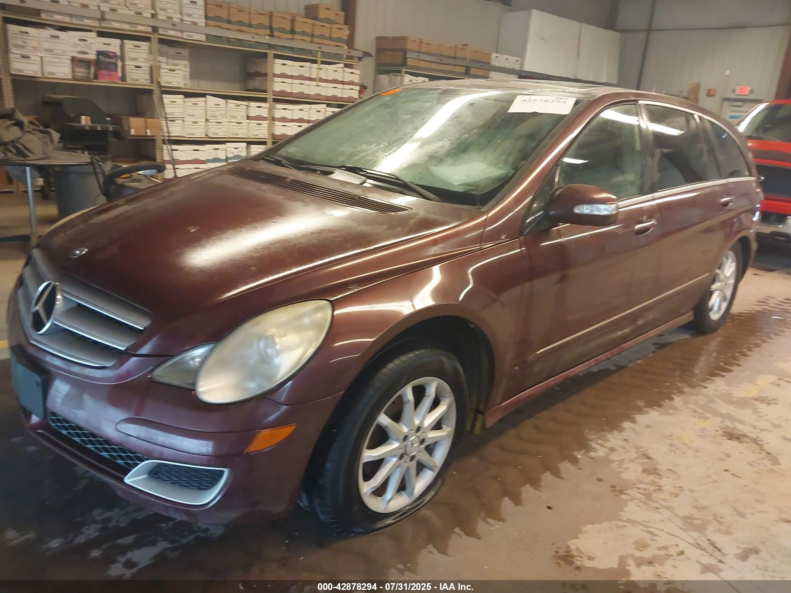 2007 Mercedes-benz R 350 4matic Red vin: 4JGCB65E17A039727