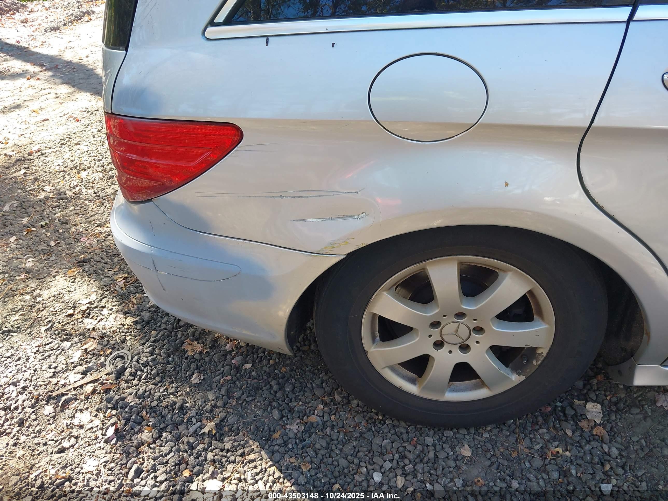 2007 Mercedes-benz R 350 4matic Silver vin: 4JGCB65E17A051618