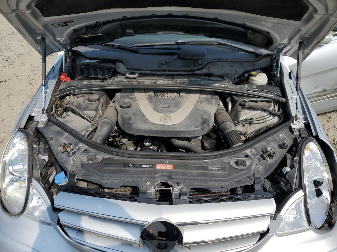 2008 Mercedes-benz R 350 Silver vin: 4JGCB65E18A065472