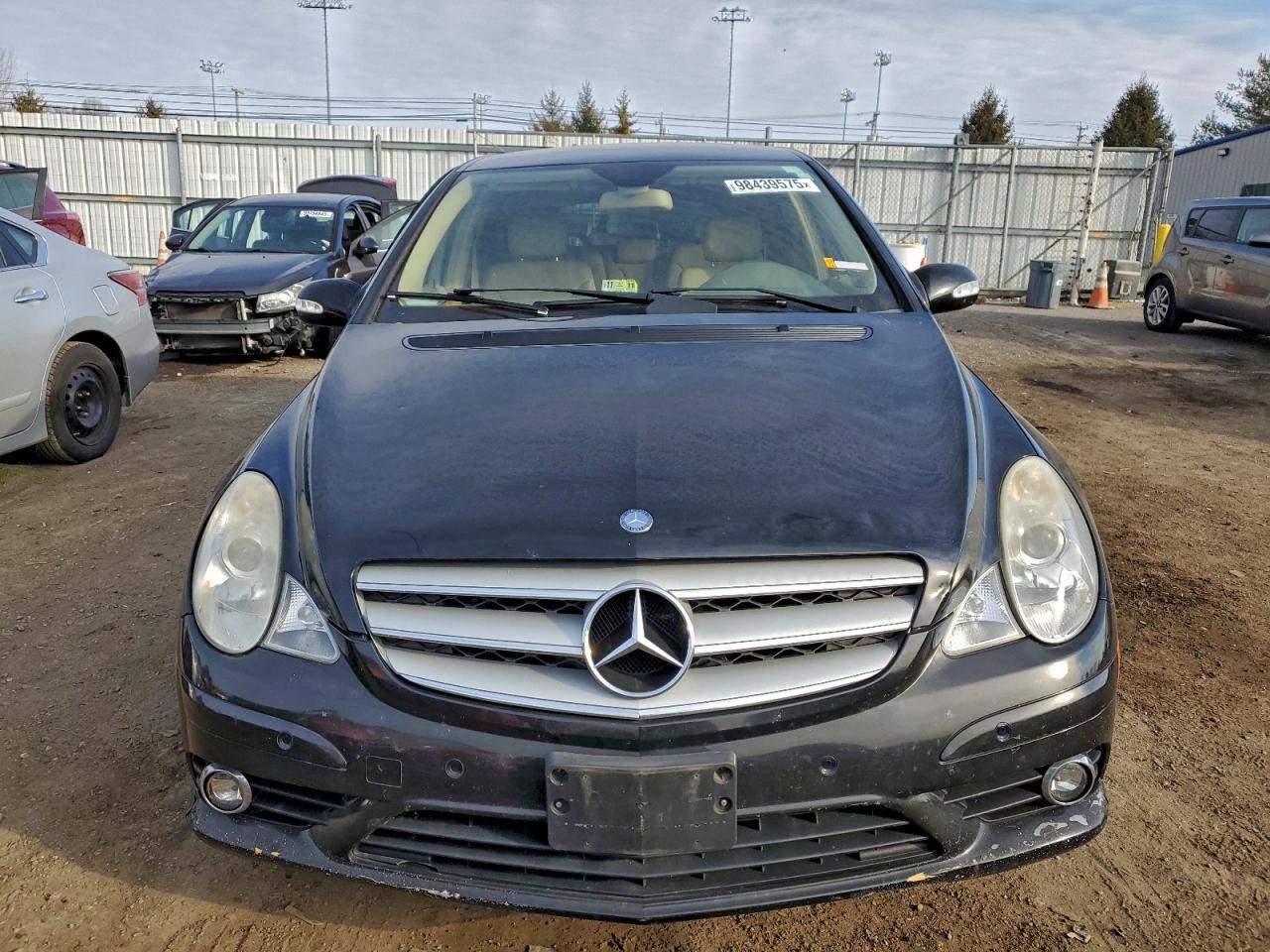2008 Mercedes-benz R 350 Black vin: 4JGCB65E18A075256