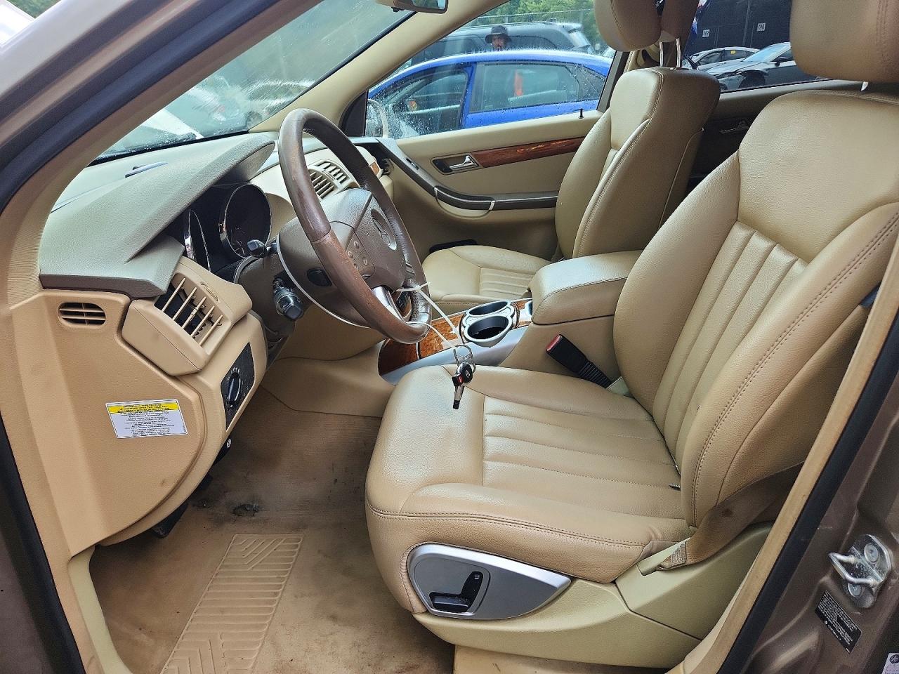 2008 Mercedes-benz R 350 Gold vin: 4JGCB65E28A072480
