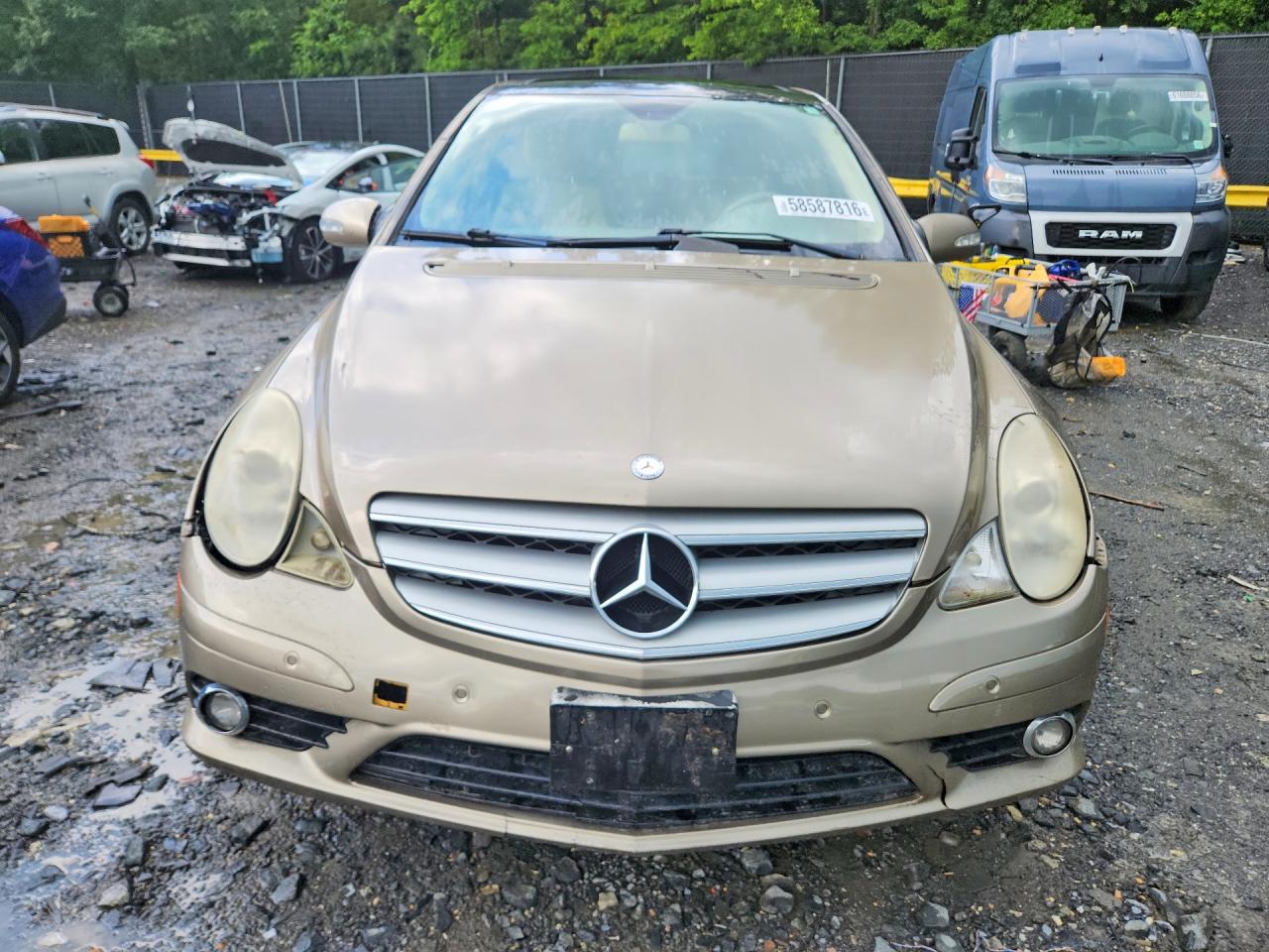2008 Mercedes-benz R 350 Gold vin: 4JGCB65E28A072480
