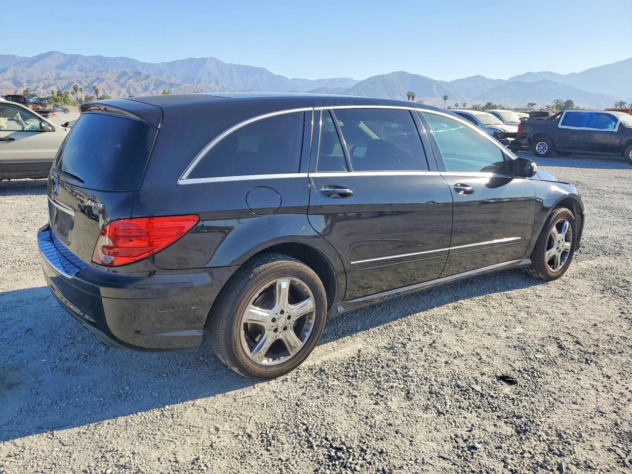 2008 Mercedes-benz R 350 Black vin: 4JGCB65E28A074004