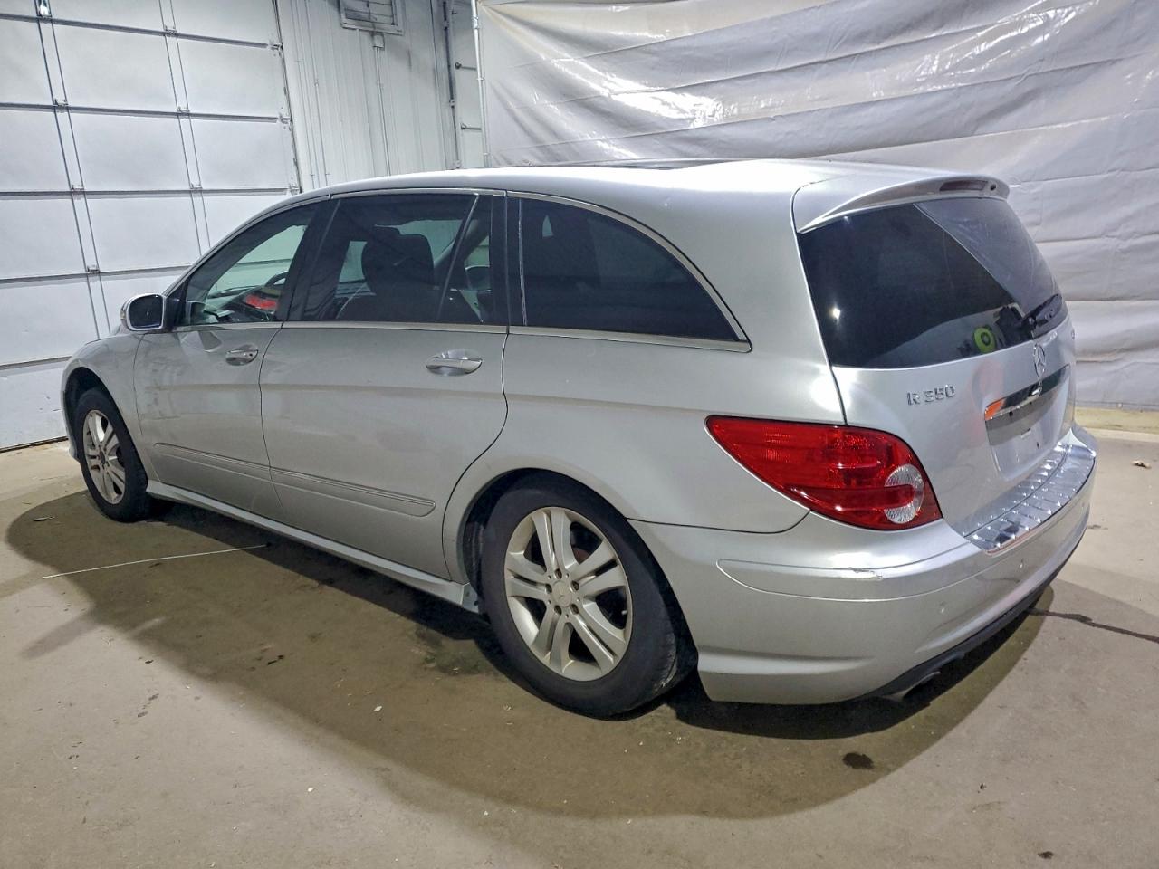 2008 Mercedes-benz R 350 Silver vin: 4JGCB65E28A080918