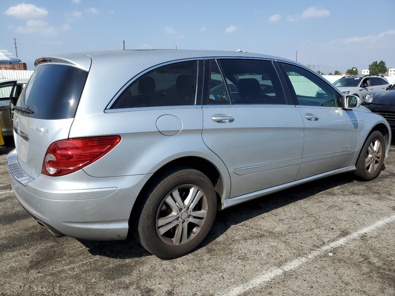 2008 Mercedes-benz R 350 Silver vin: 4JGCB65E28A086105
