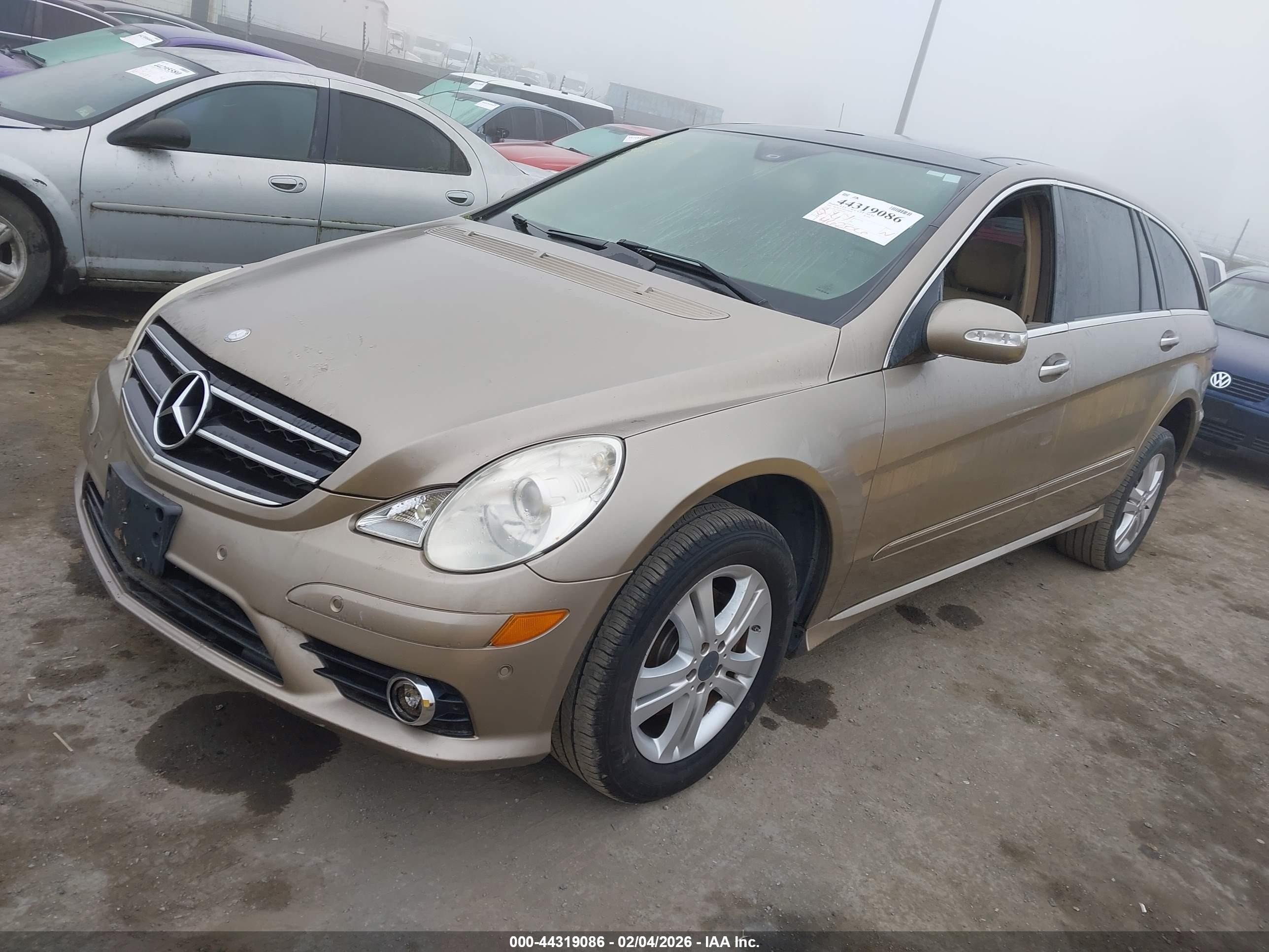 2009 Mercedes-benz R 350 4matic Gold vin: 4JGCB65E29A092505