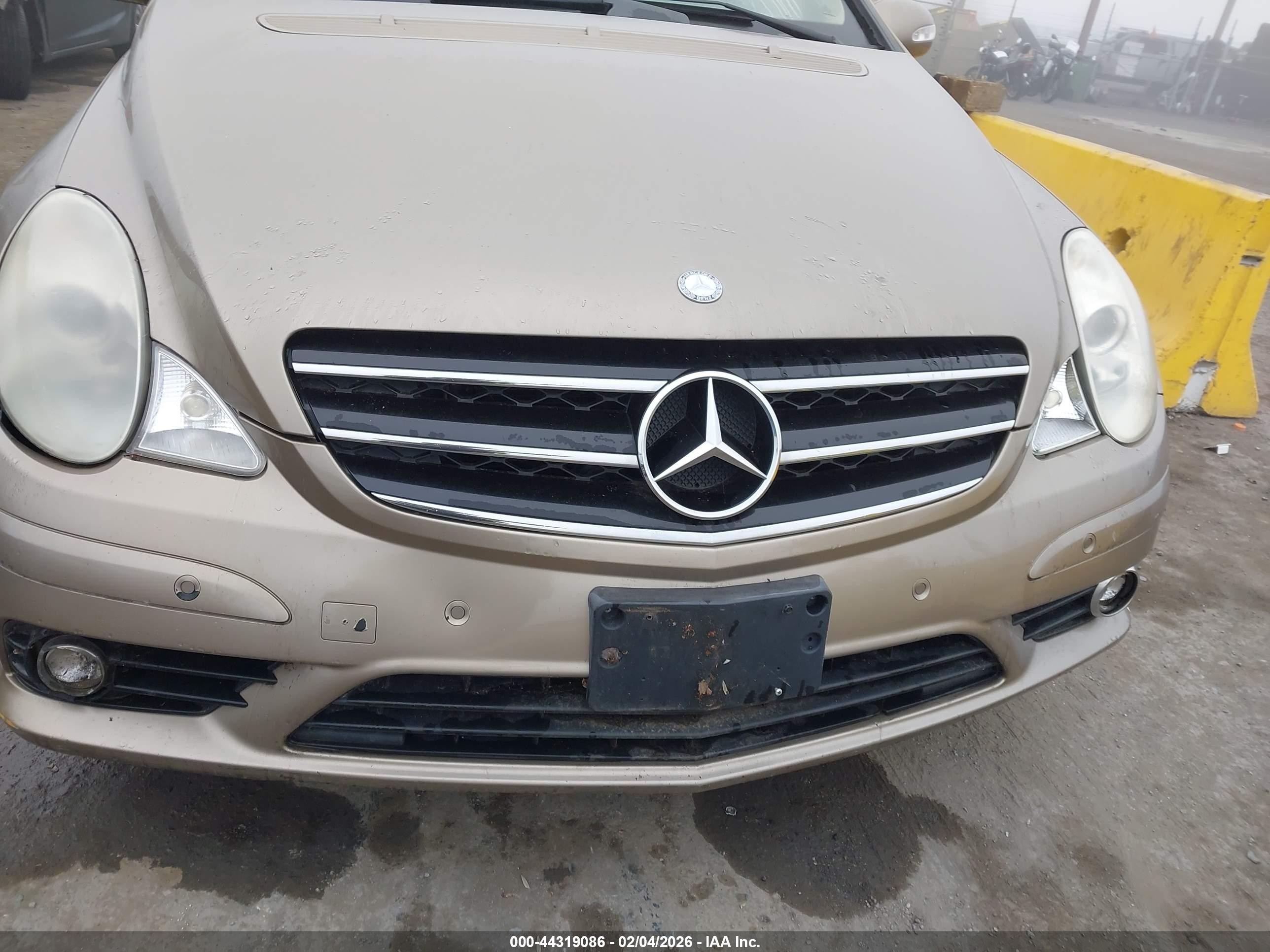 2009 Mercedes-benz R 350 4matic Gold vin: 4JGCB65E29A092505