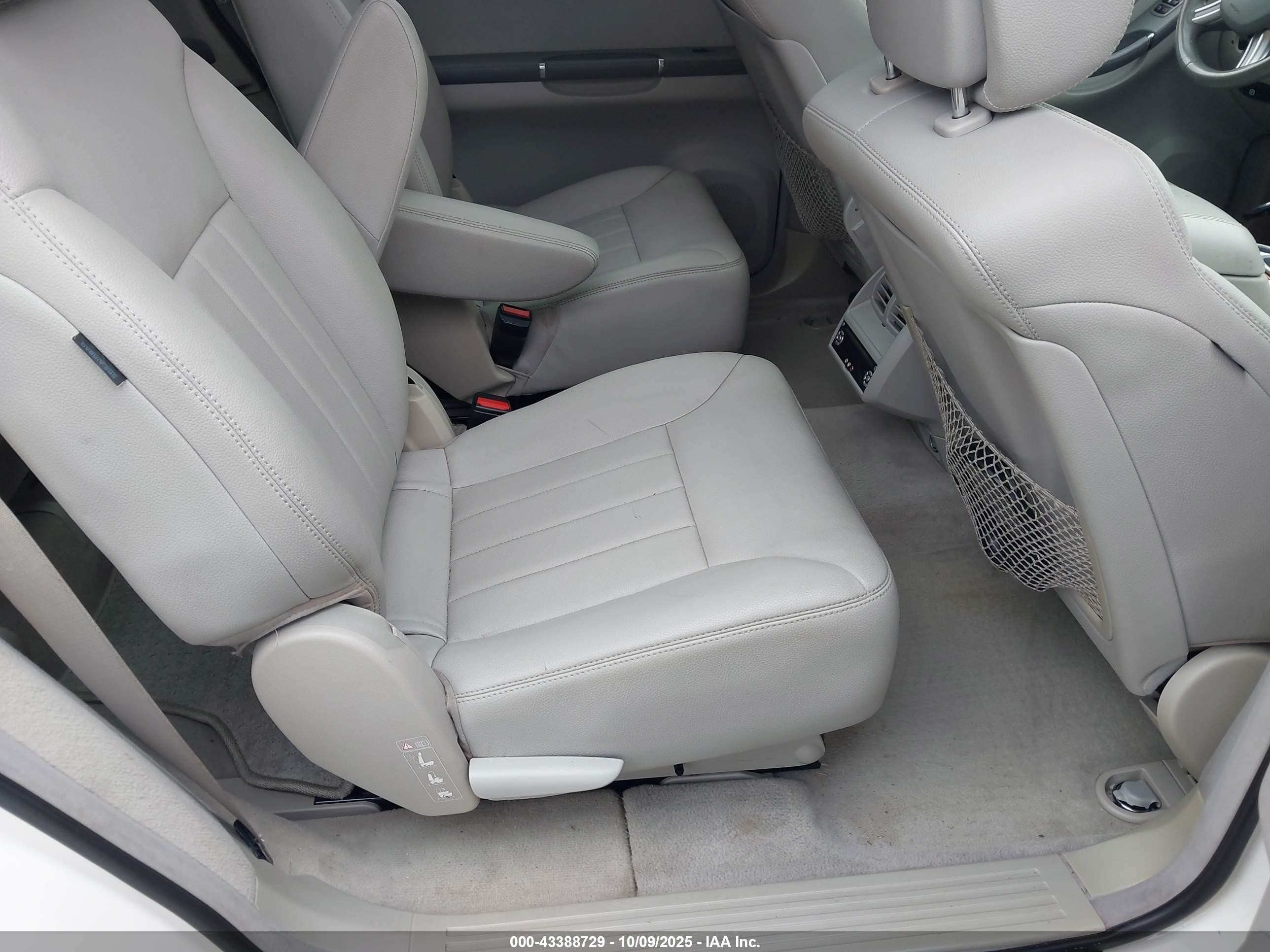 2007 Mercedes-benz R 350 4matic White vin: 4JGCB65E37A038837
