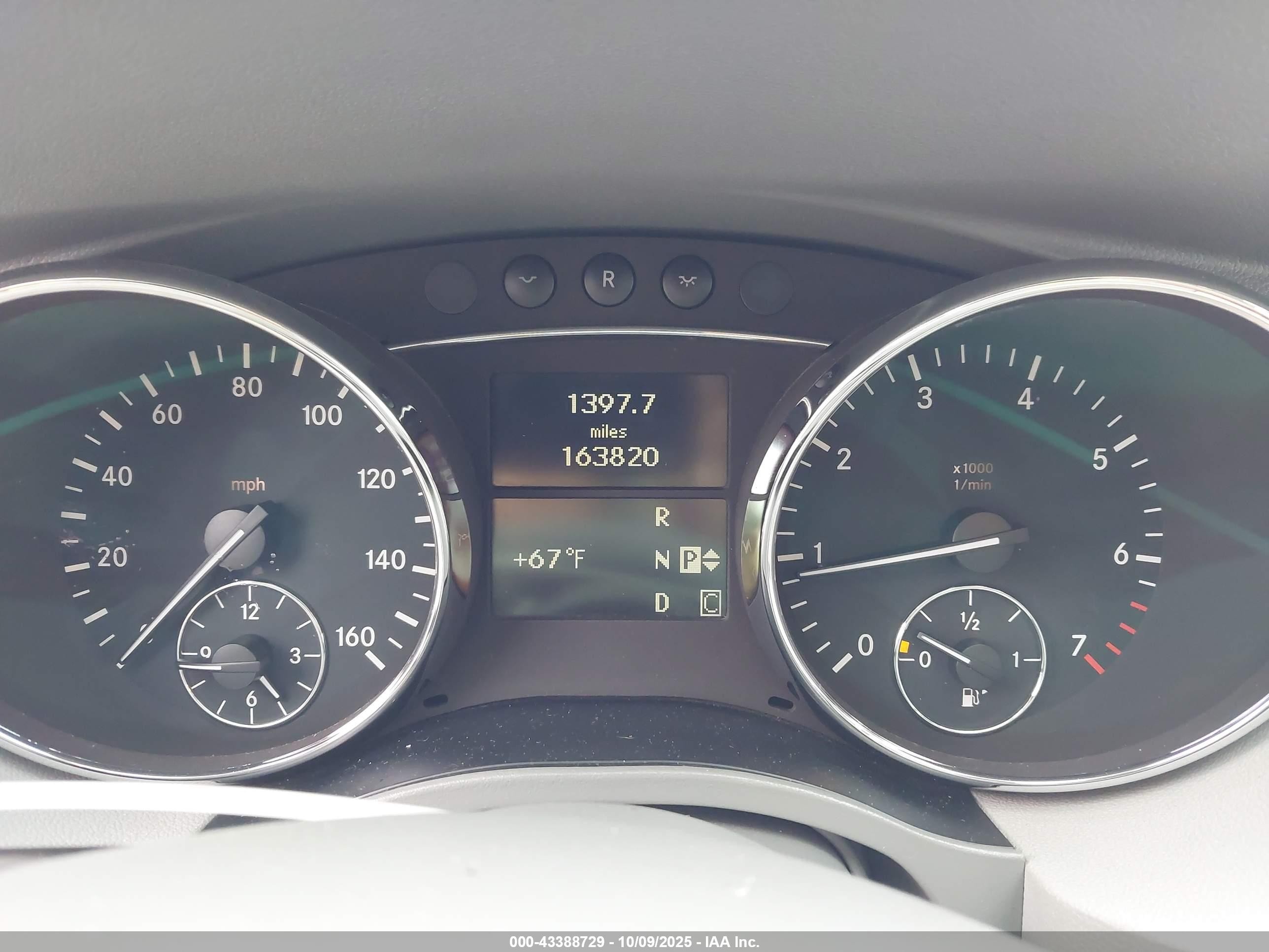 2007 Mercedes-benz R 350 4matic White vin: 4JGCB65E37A038837
