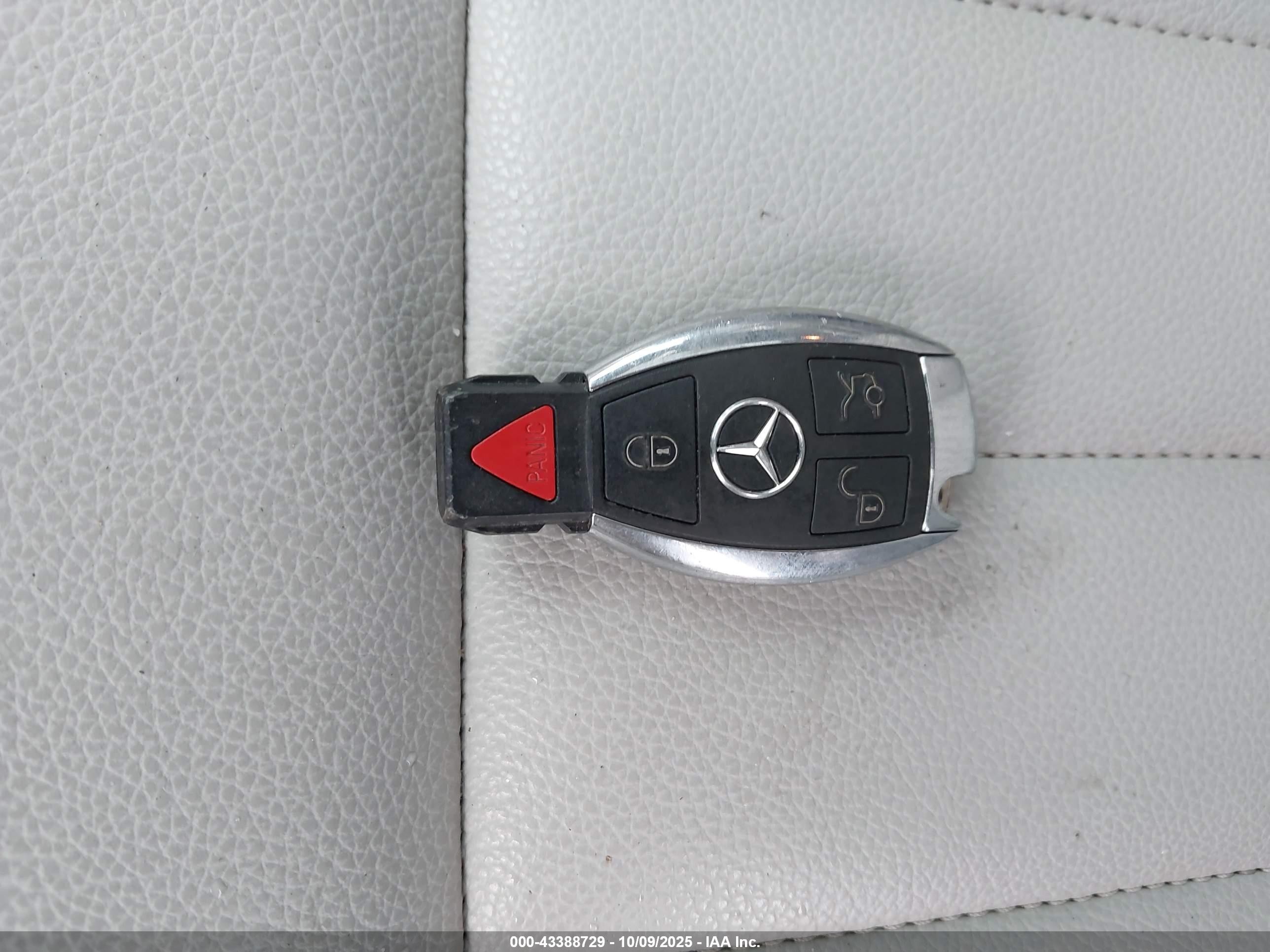 2007 Mercedes-benz R 350 4matic White vin: 4JGCB65E37A038837