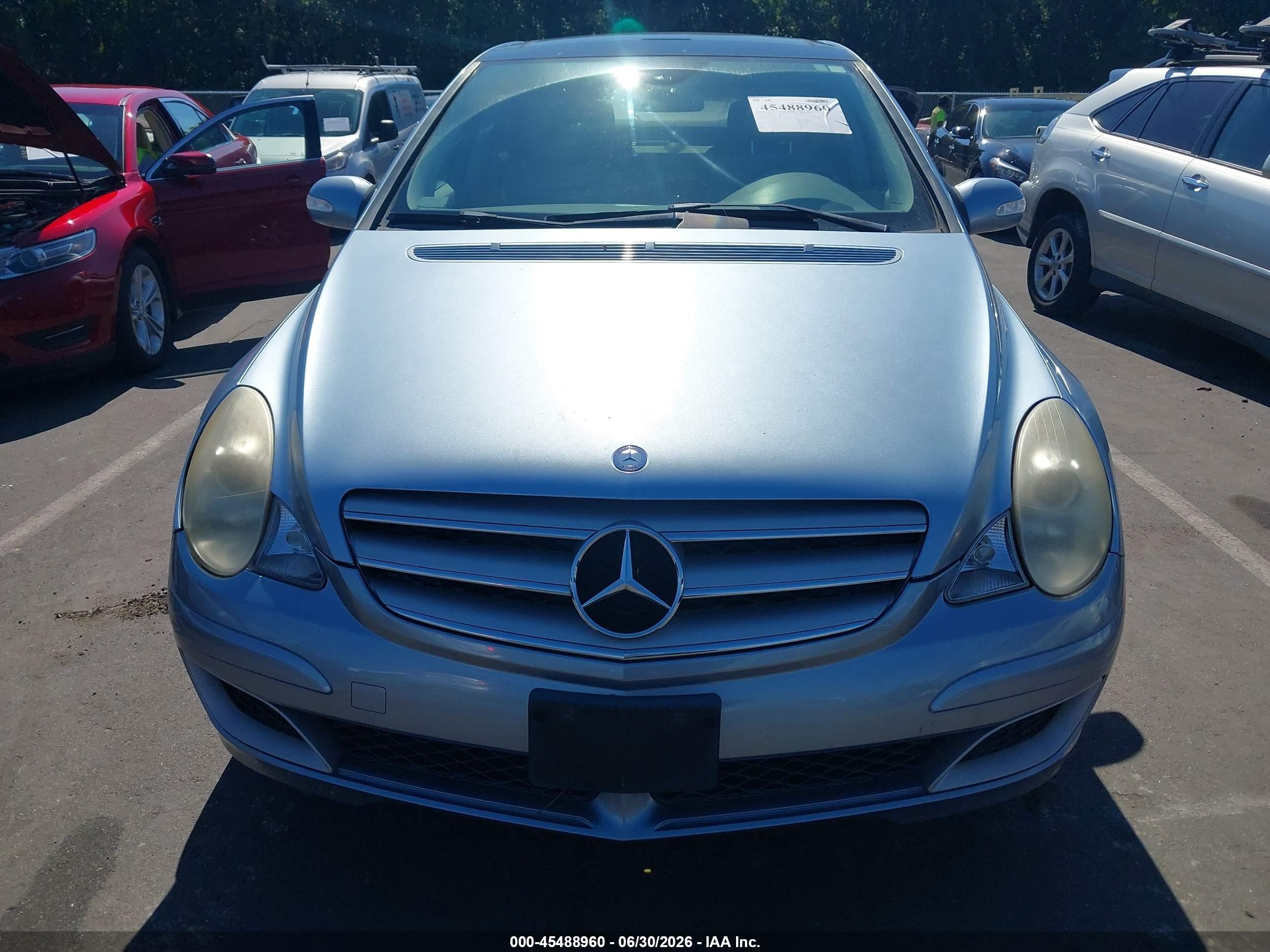 2007 Mercedes-benz R 350 4matic Silver vin: 4JGCB65E37A043391