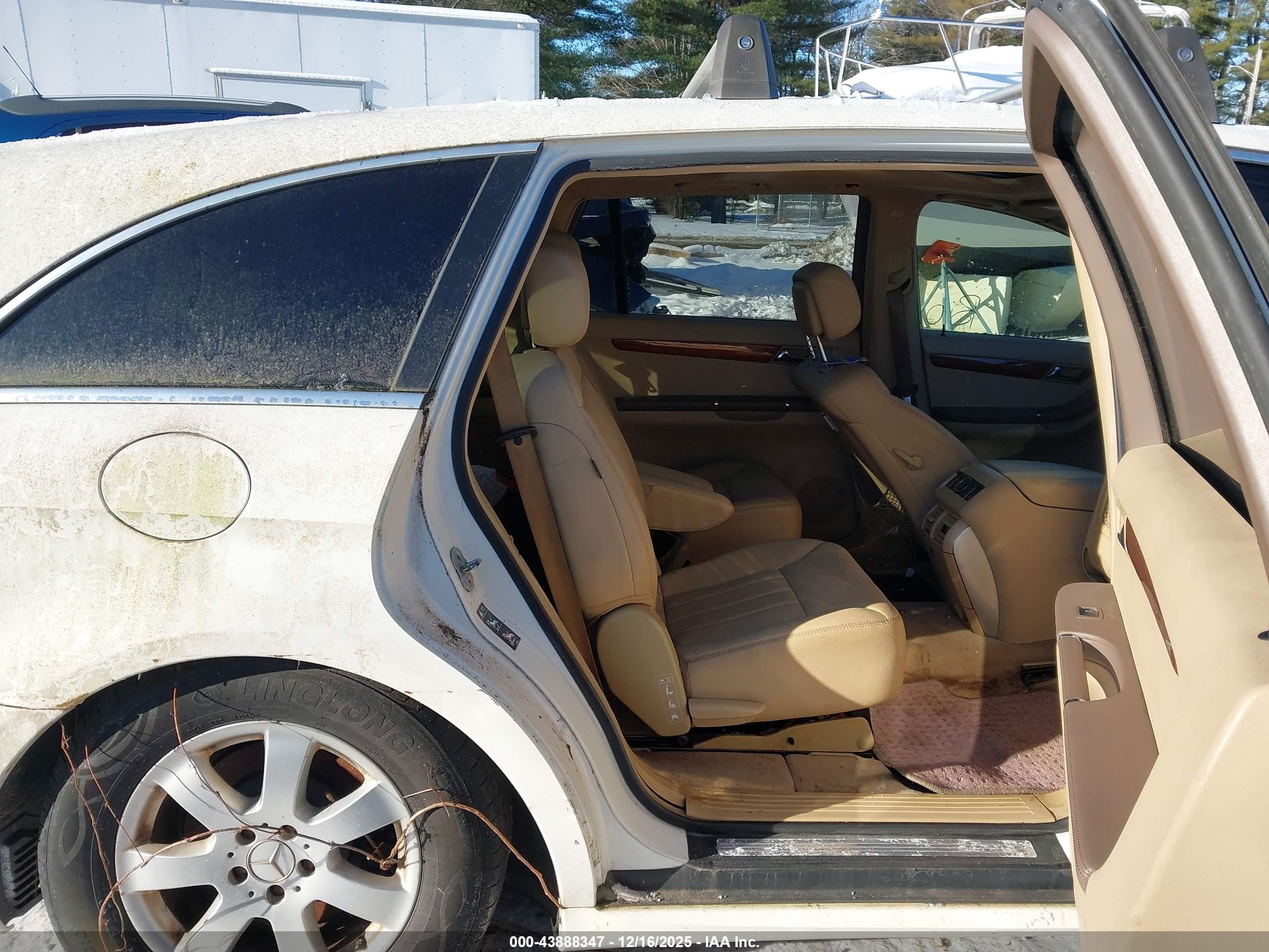 2007 Mercedes-benz R 350 4matic Белый vin: 4JGCB65E37A059056