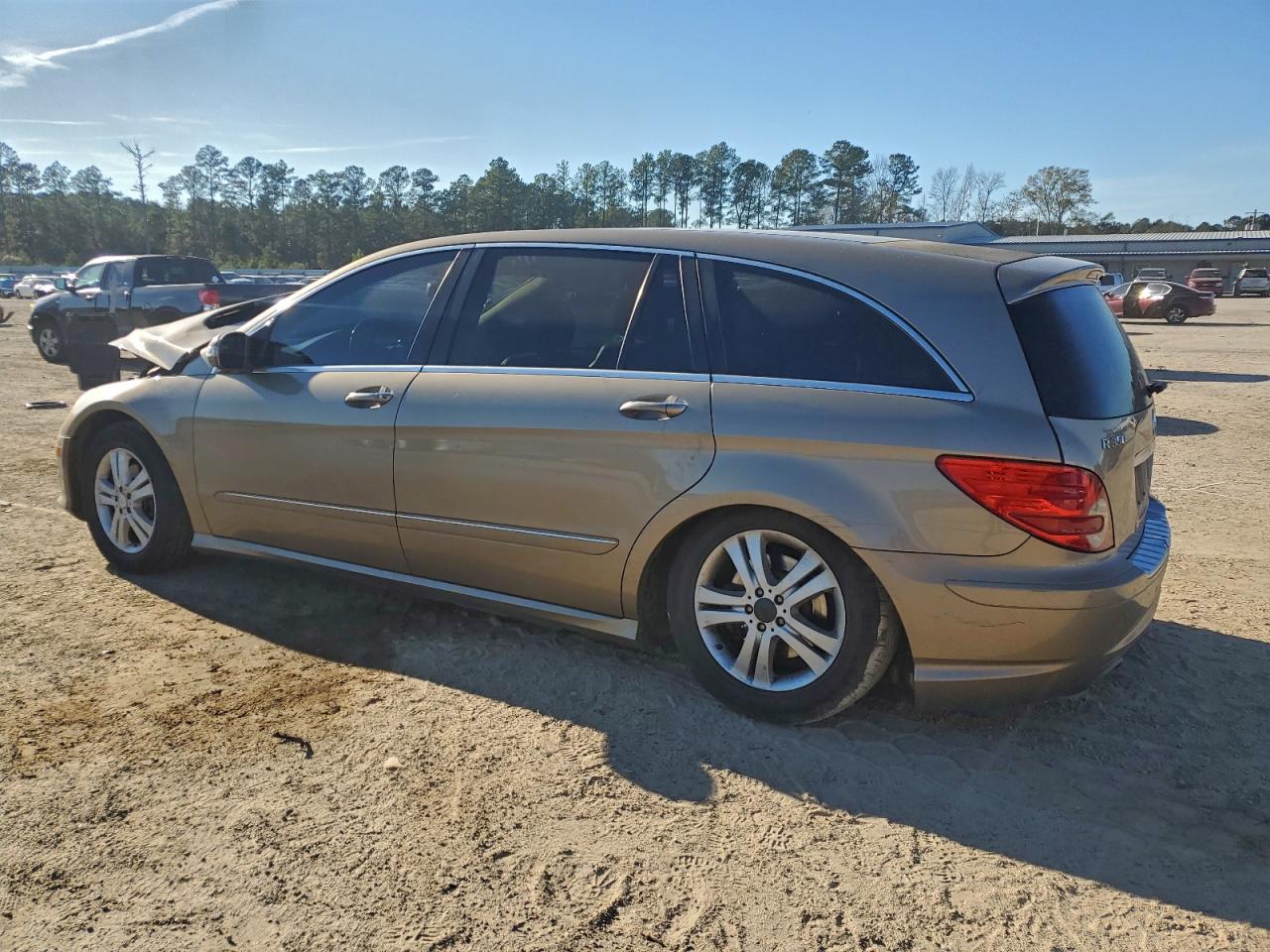 2008 Mercedes-benz R 350 Gold vin: 4JGCB65E38A074755