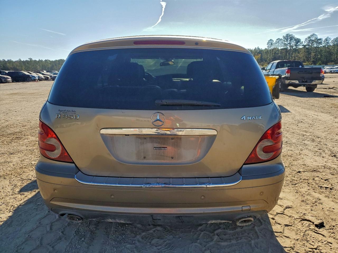 2008 Mercedes-benz R 350 Gold vin: 4JGCB65E38A074755