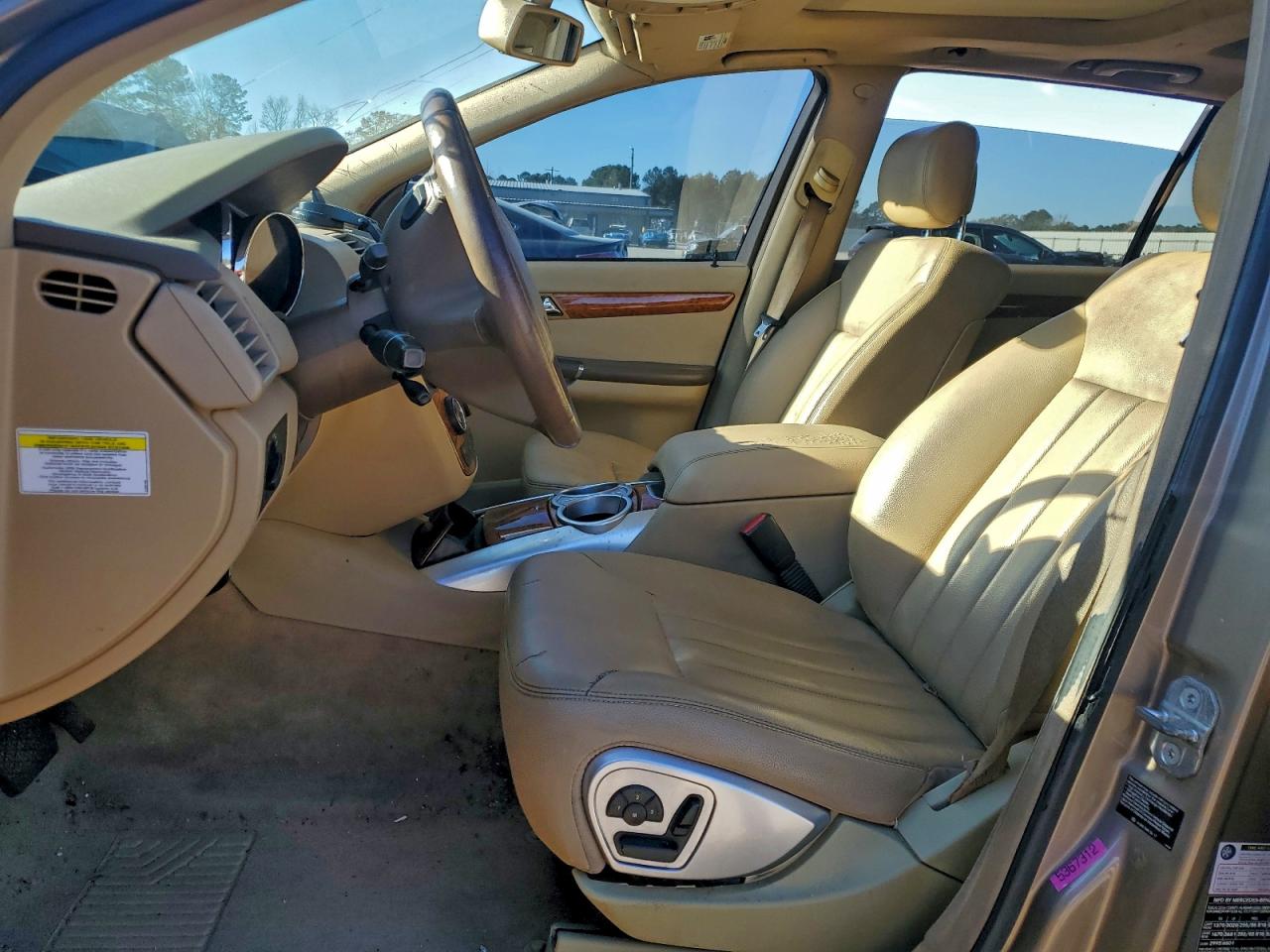 2008 Mercedes-benz R 350 Gold vin: 4JGCB65E38A074755