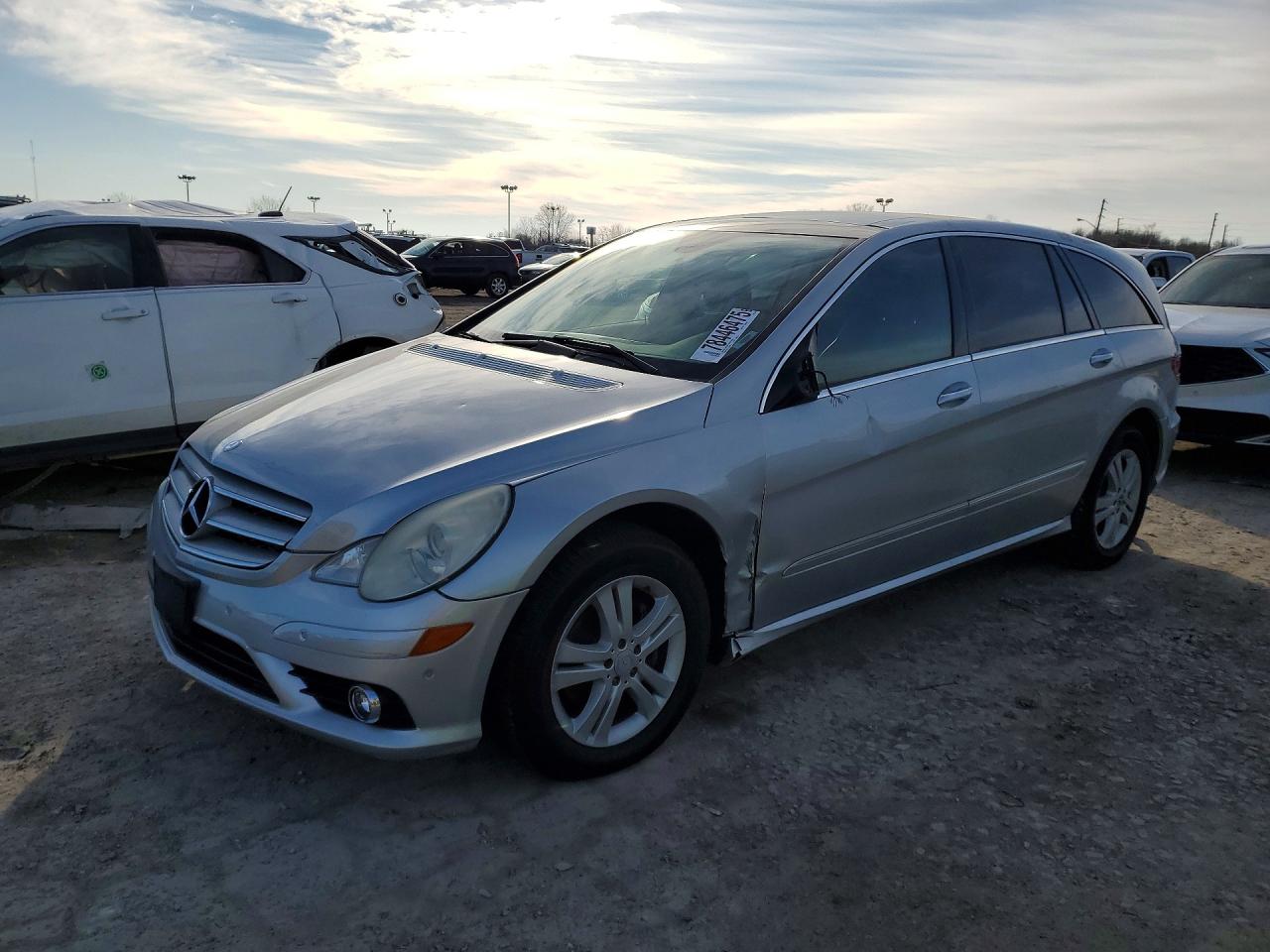 2008 Mercedes-benz R 350 Серебряный vin: 4JGCB65E38A075405