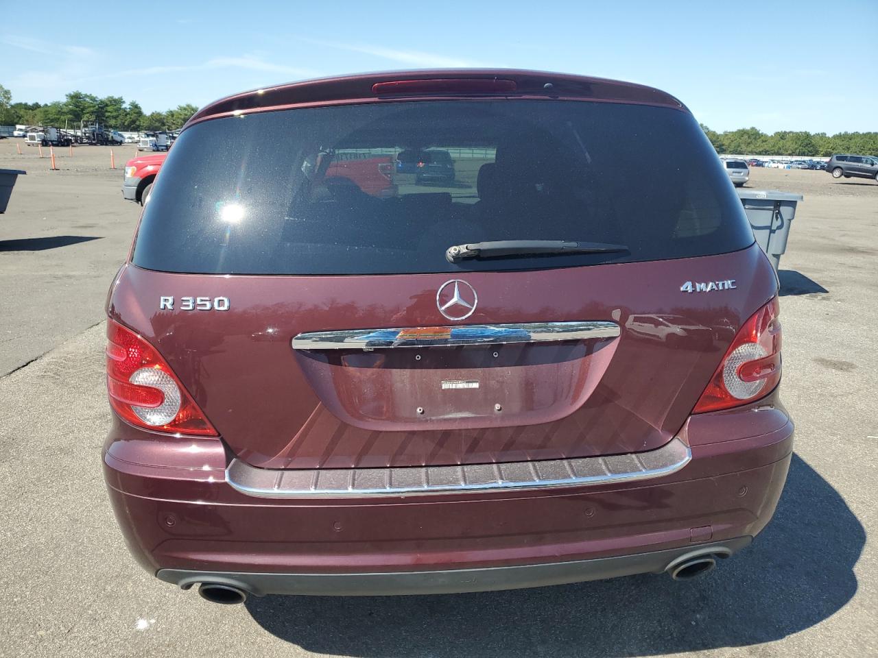 2008 Mercedes-benz R 350 Burgundy vin: 4JGCB65E38A085514
