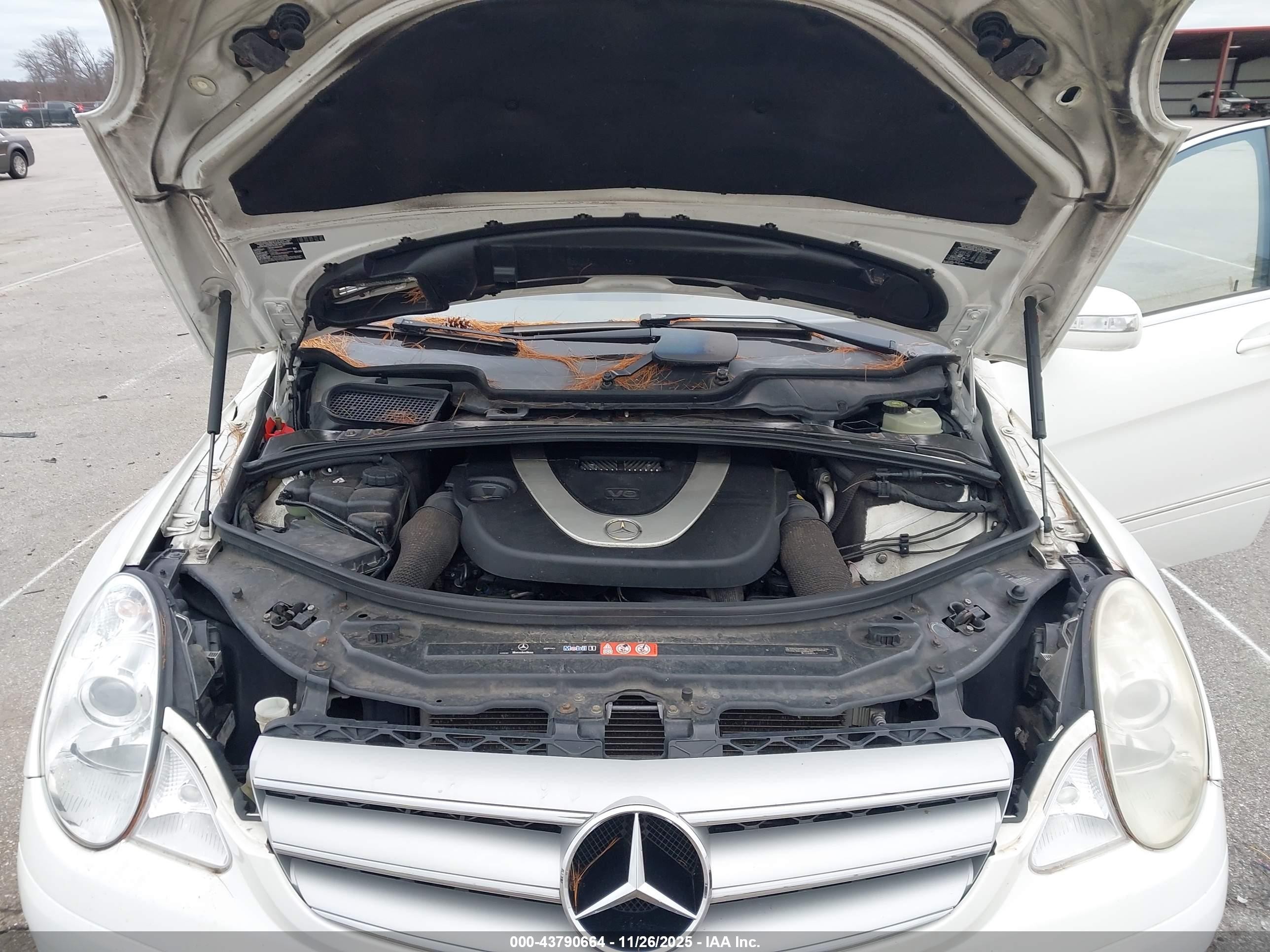 2007 Mercedes-benz R 350 4matic Белый vin: 4JGCB65E47A045697