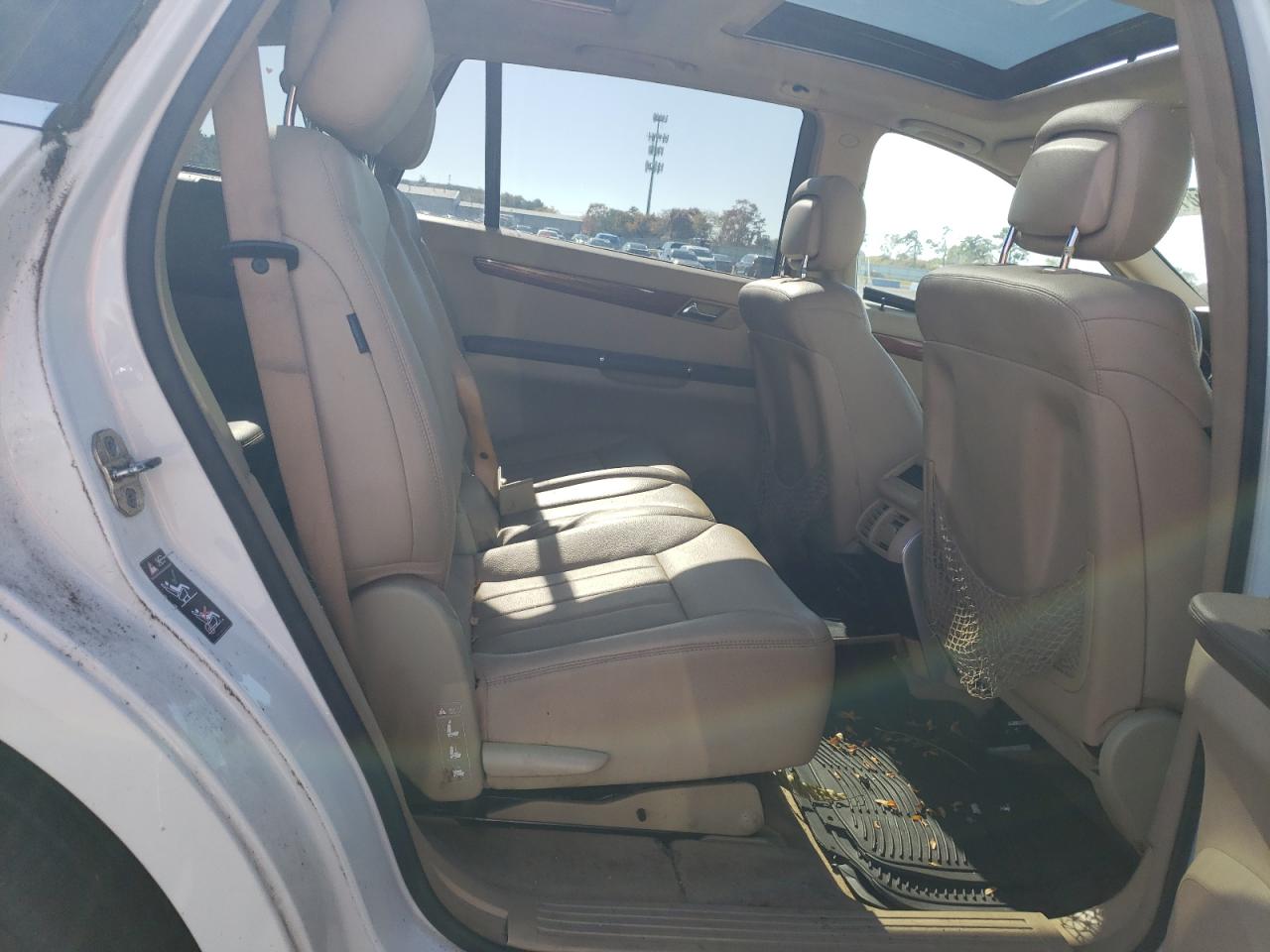 2009 Mercedes-benz R 350 4matic White vin: 4JGCB65E49A095275