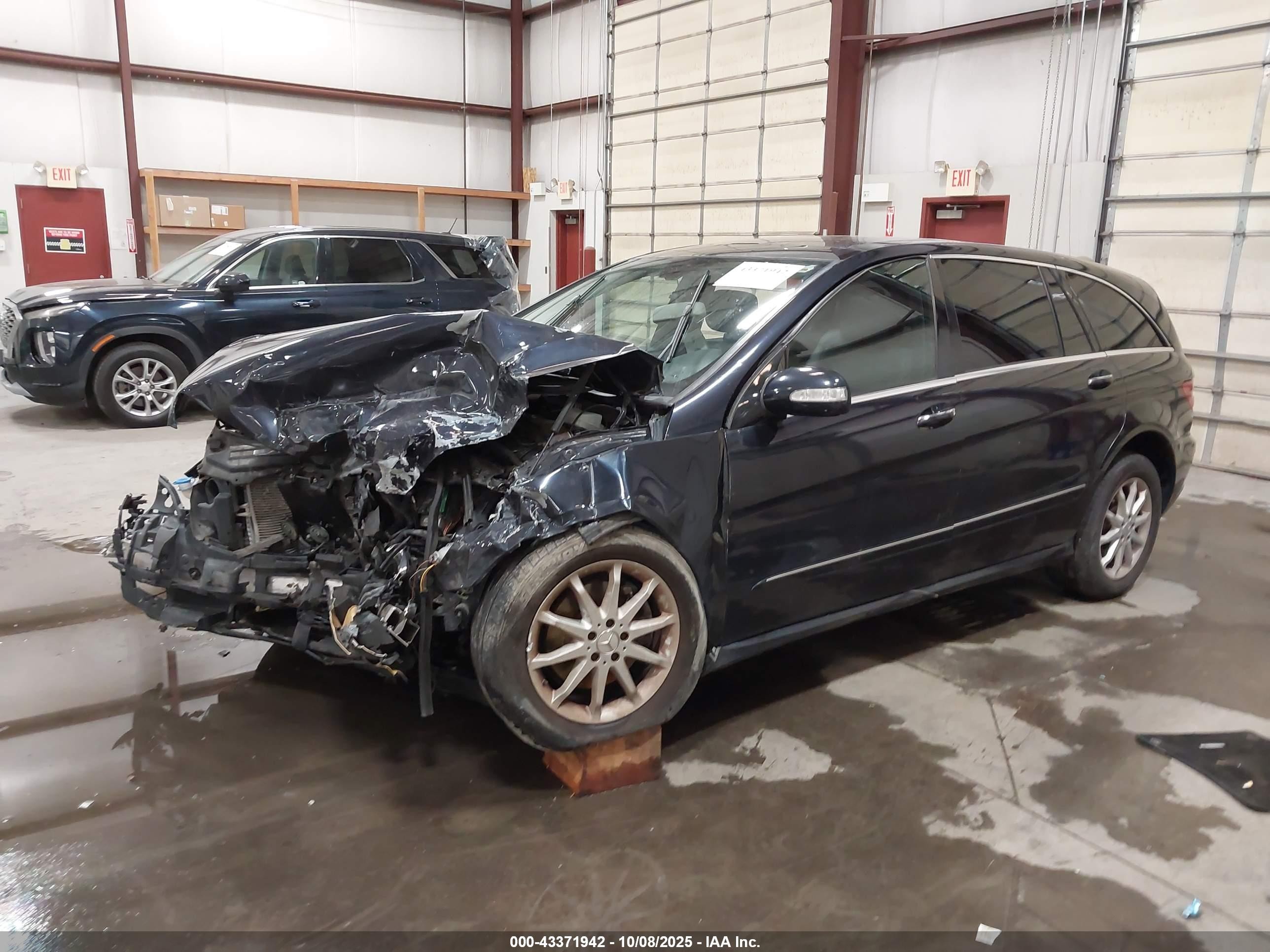 2007 Mercedes-benz R 350 4matic Blue vin: 4JGCB65E57A043327