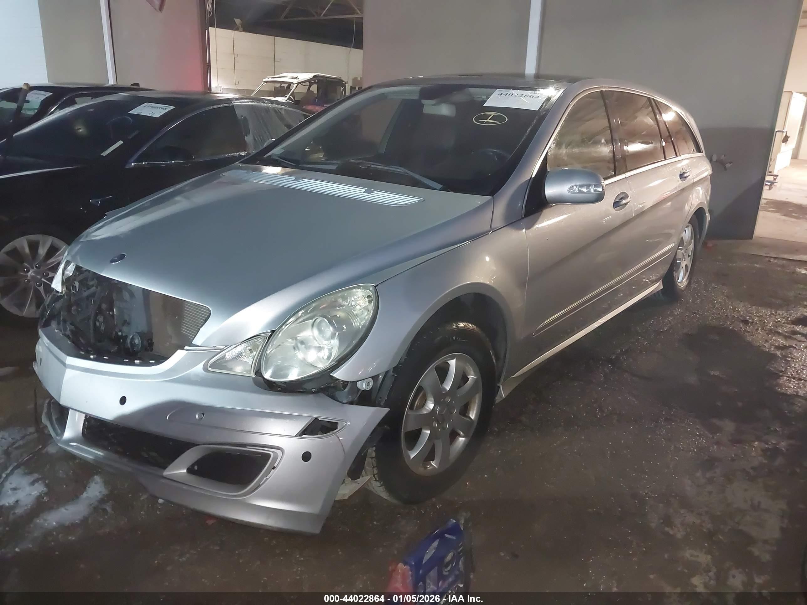 2007 Mercedes-benz R 350 4matic Silver vin: 4JGCB65E57A059480