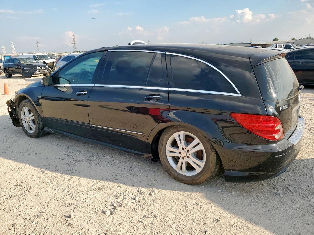 2008 Mercedes-benz R 350 Black vin: 4JGCB65E58A067855