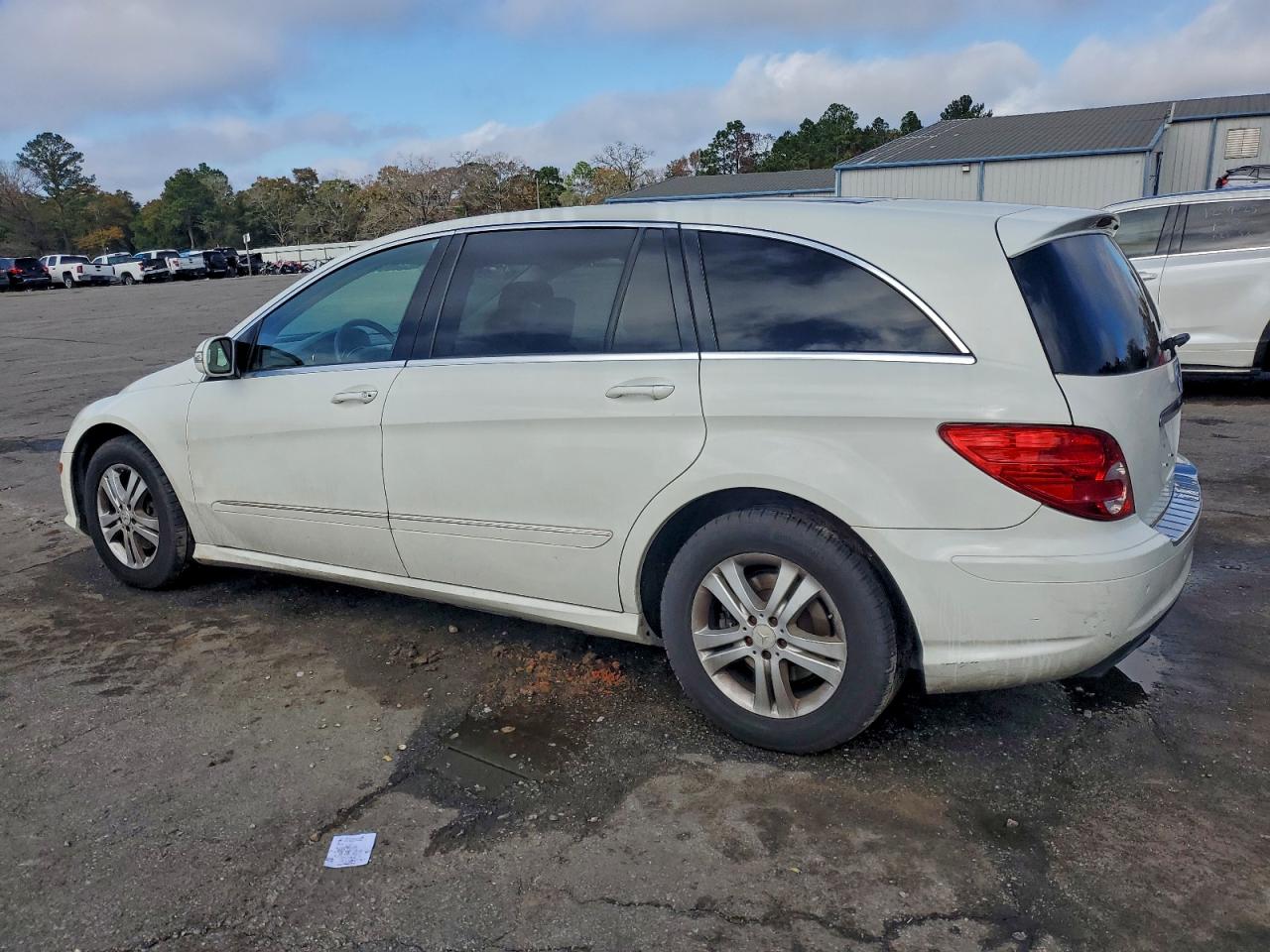 2008 Mercedes-benz R 350 White vin: 4JGCB65E58A081142