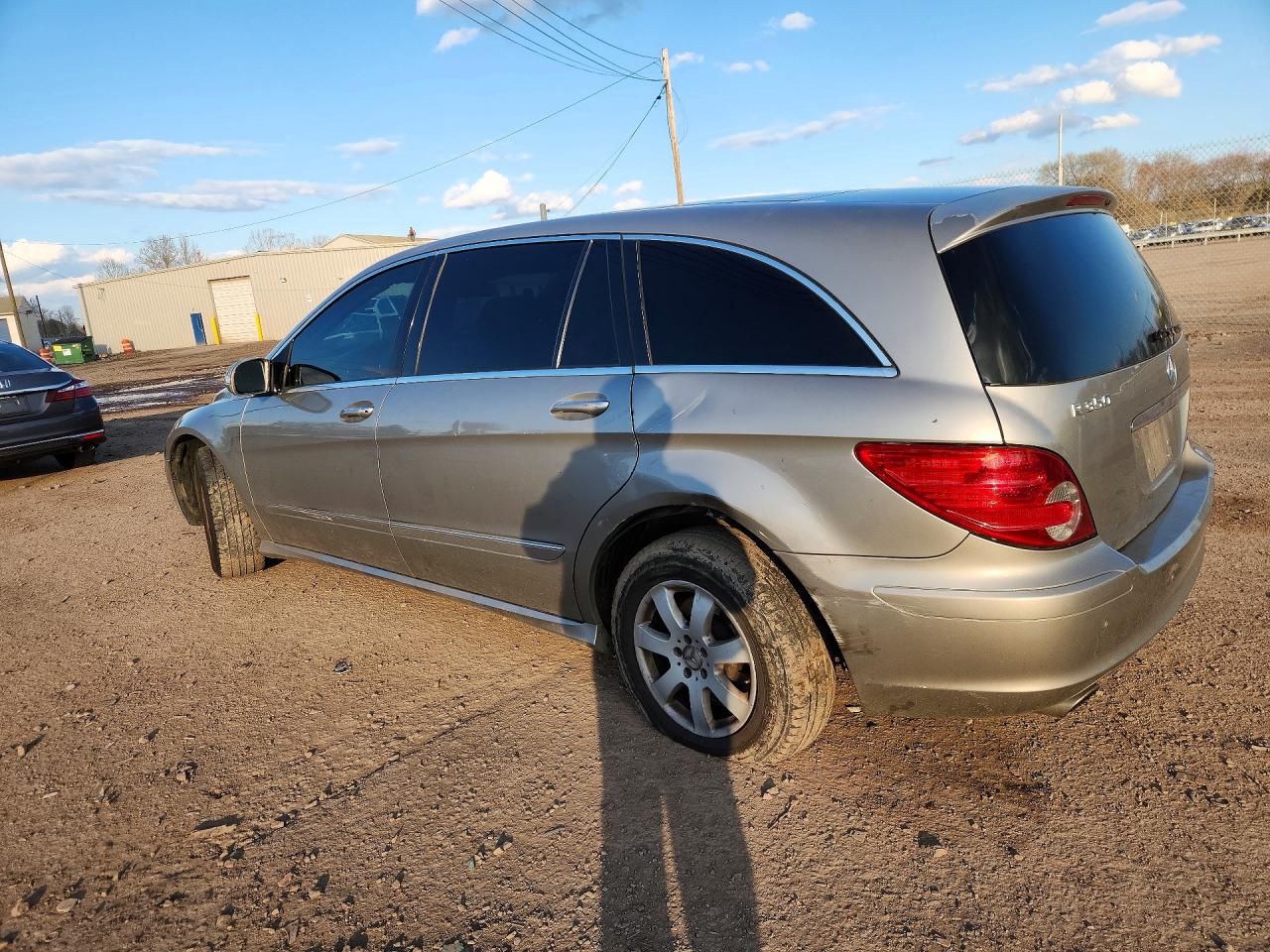 2007 Mercedes-benz R 350 Gold vin: 4JGCB65E67A040811