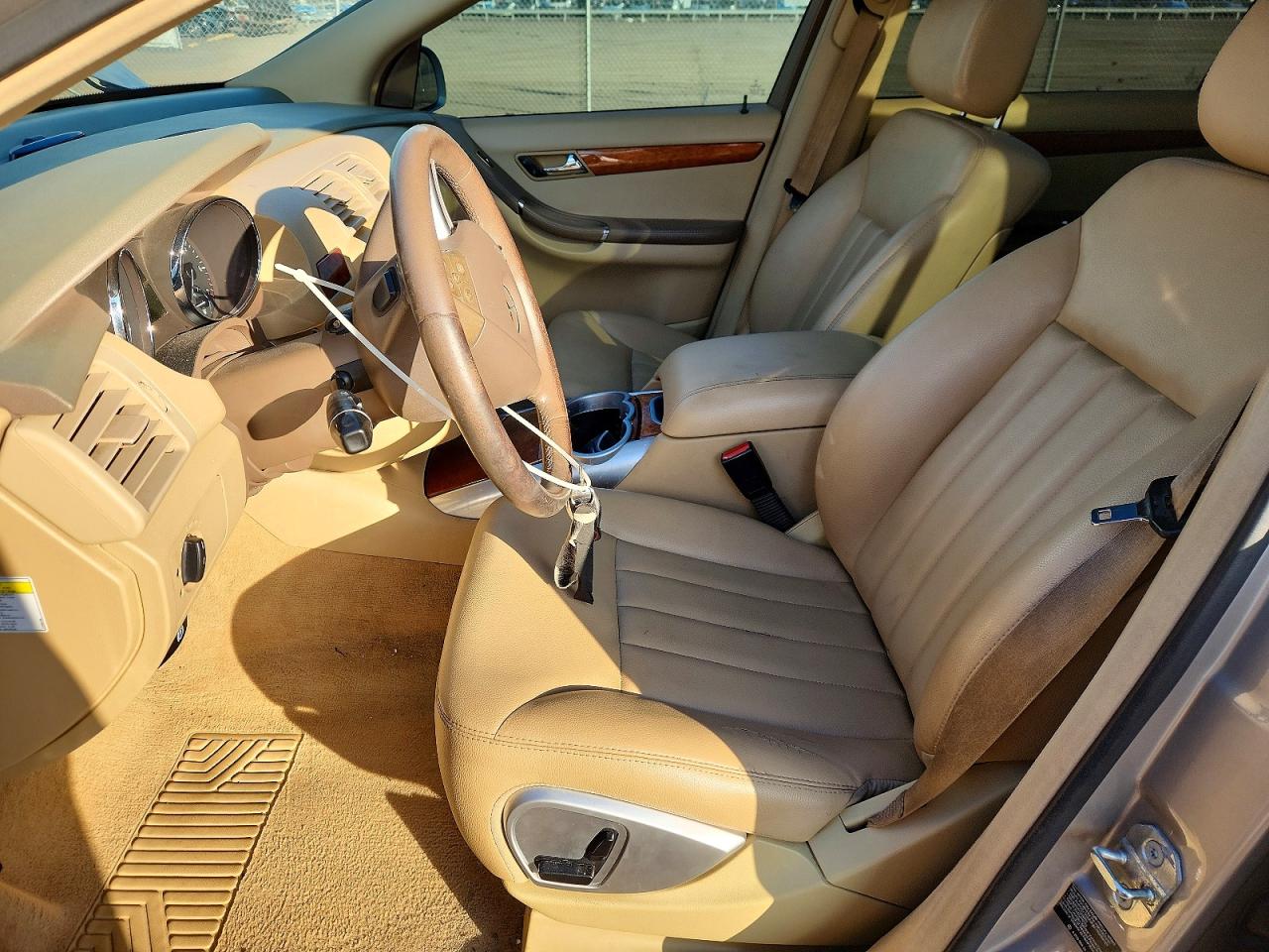 2007 Mercedes-benz R 350 Gold vin: 4JGCB65E67A040811