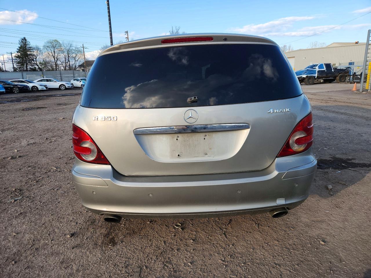 2007 Mercedes-benz R 350 Gold vin: 4JGCB65E67A040811