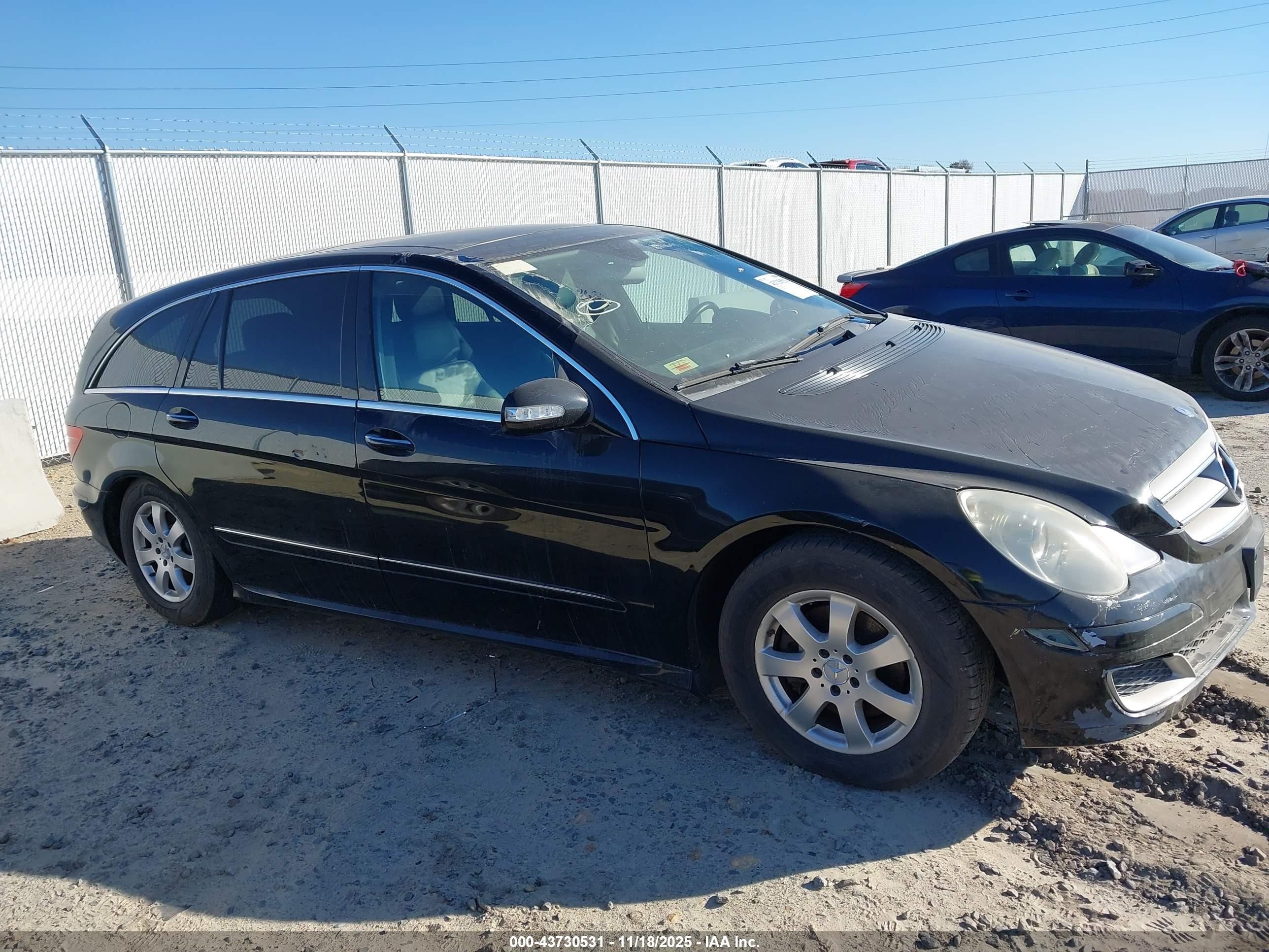 2007 Mercedes-benz R 350 4matic Черный vin: 4JGCB65E67A051713