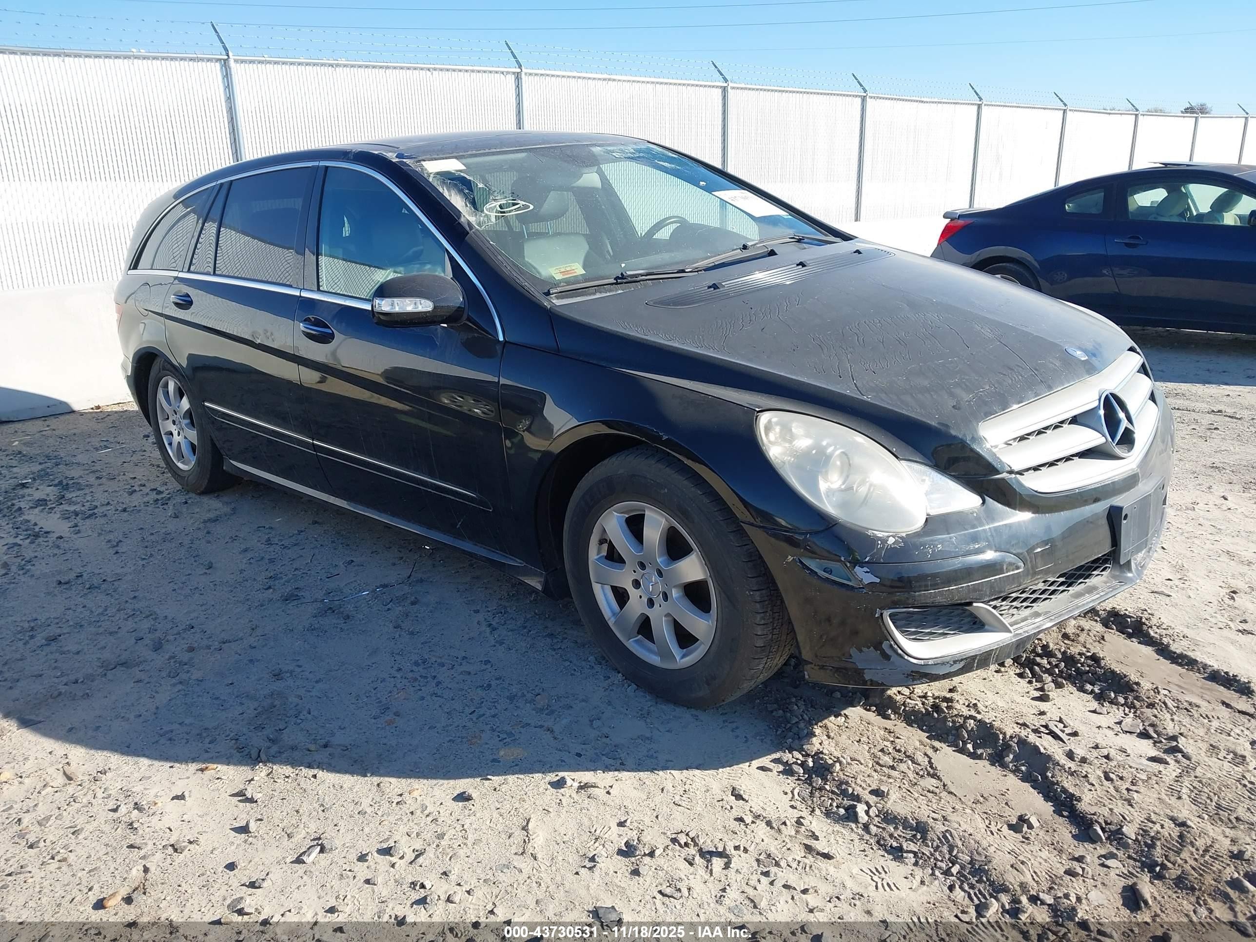 2007 Mercedes-benz R 350 4matic Black vin: 4JGCB65E67A051713