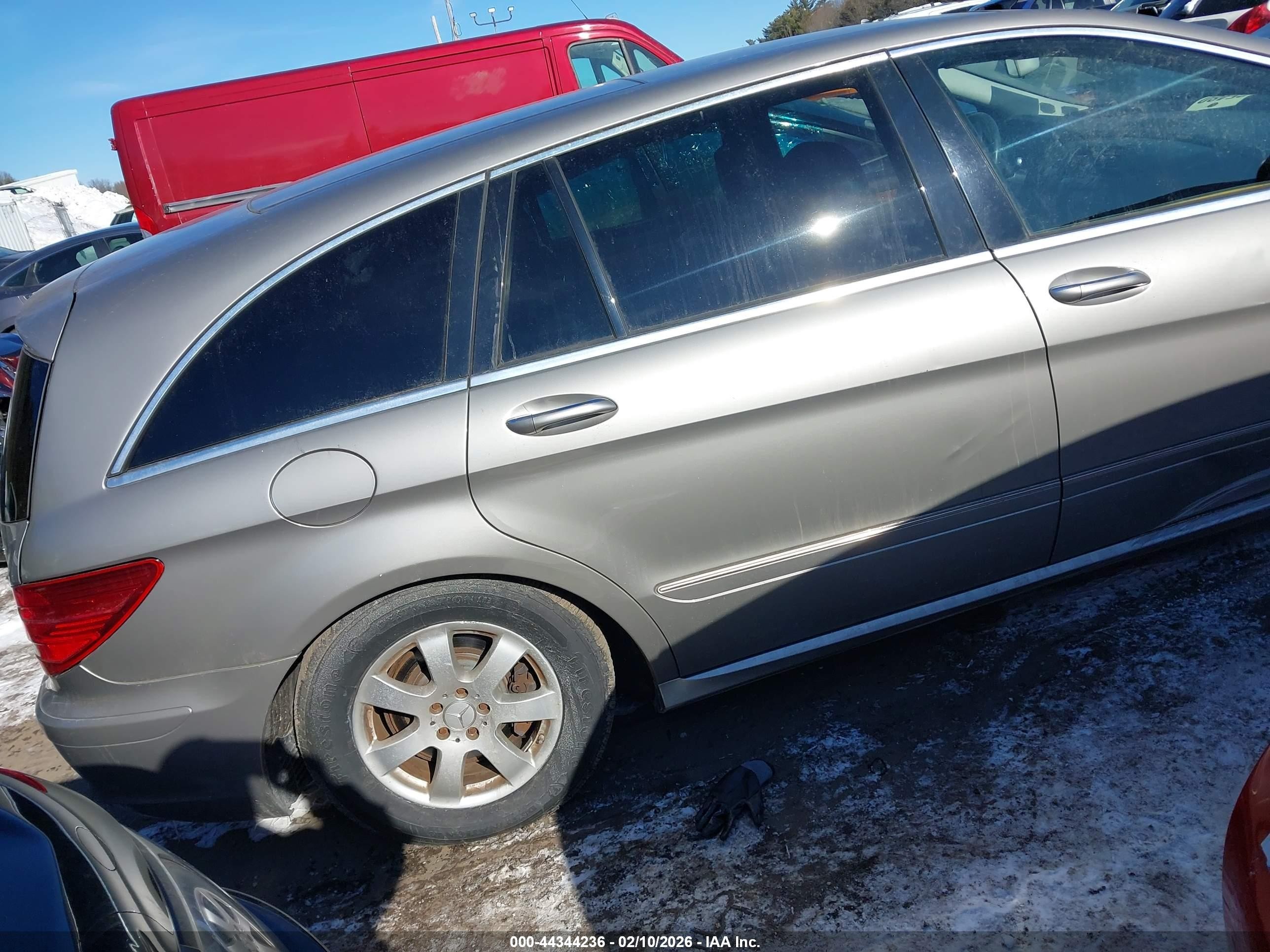 2007 Mercedes-benz R 350 4matic Gold vin: 4JGCB65E67A052120