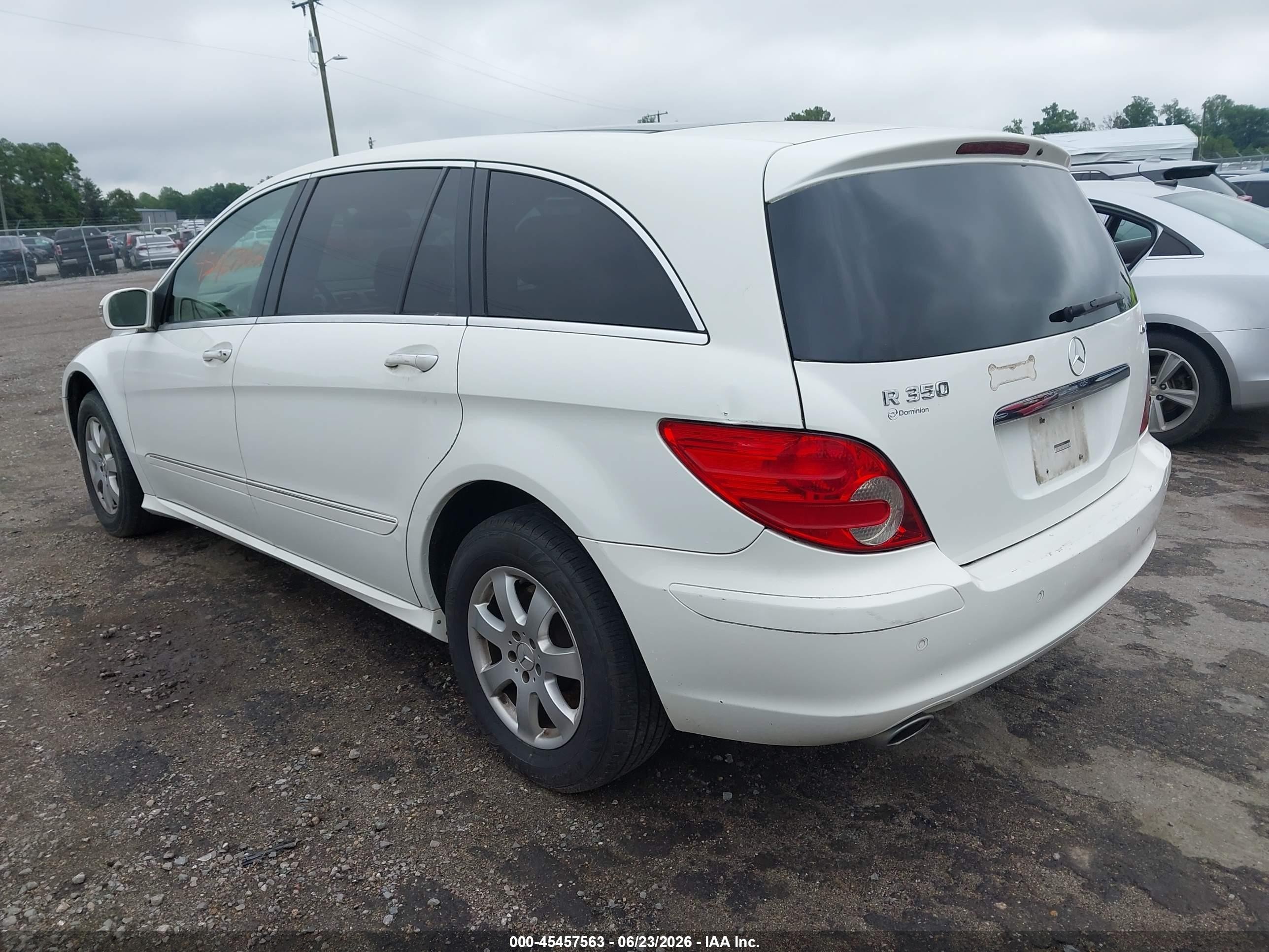 2007 Mercedes-benz R 350 4matic White vin: 4JGCB65E67A052876