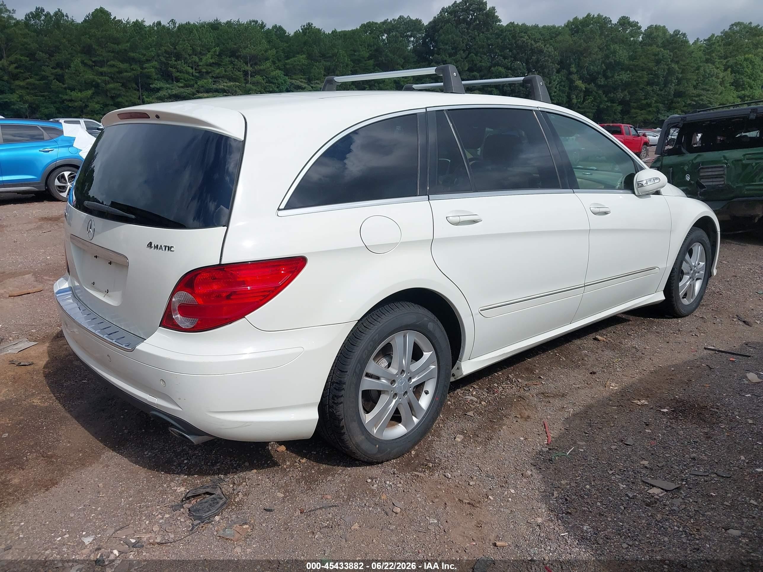 2008 Mercedes-benz R-class 3.5l White vin: 4JGCB65E68A080890