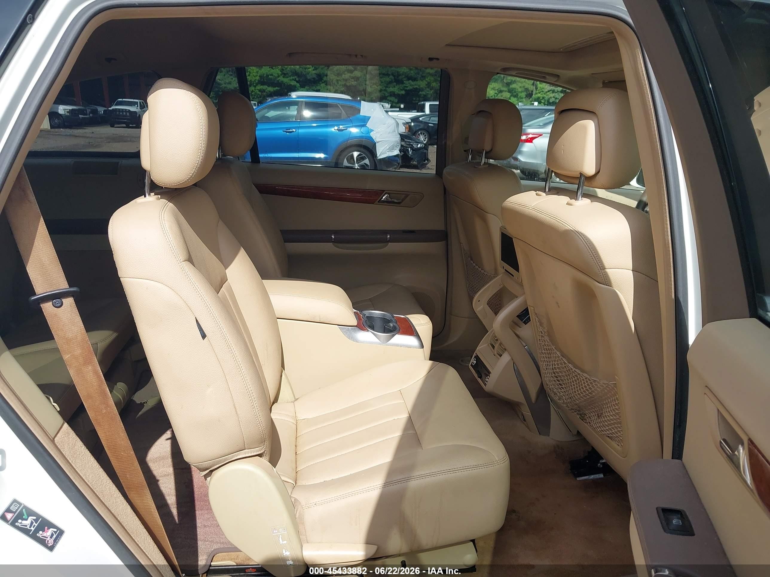 2008 Mercedes-benz R-class 3.5l White vin: 4JGCB65E68A080890