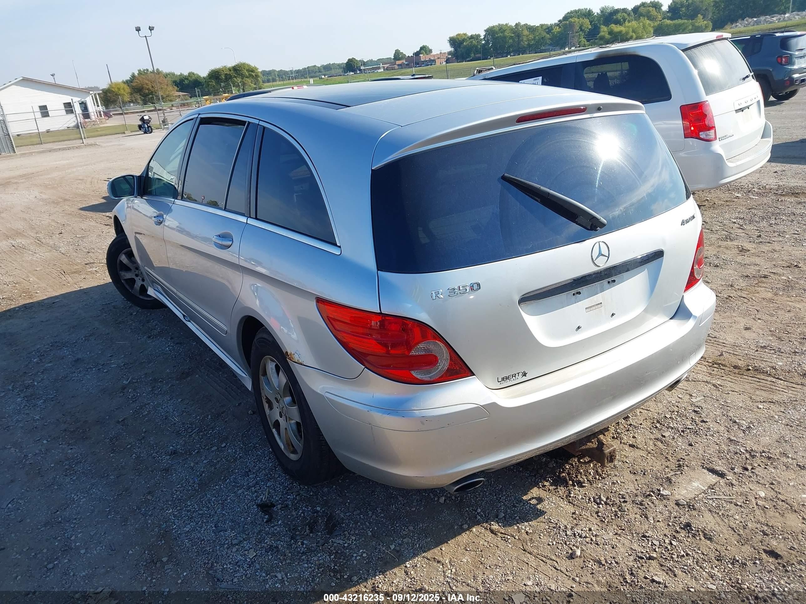 2007 Mercedes-benz R 350 4matic Серебряный vin: 4JGCB65E77A053552