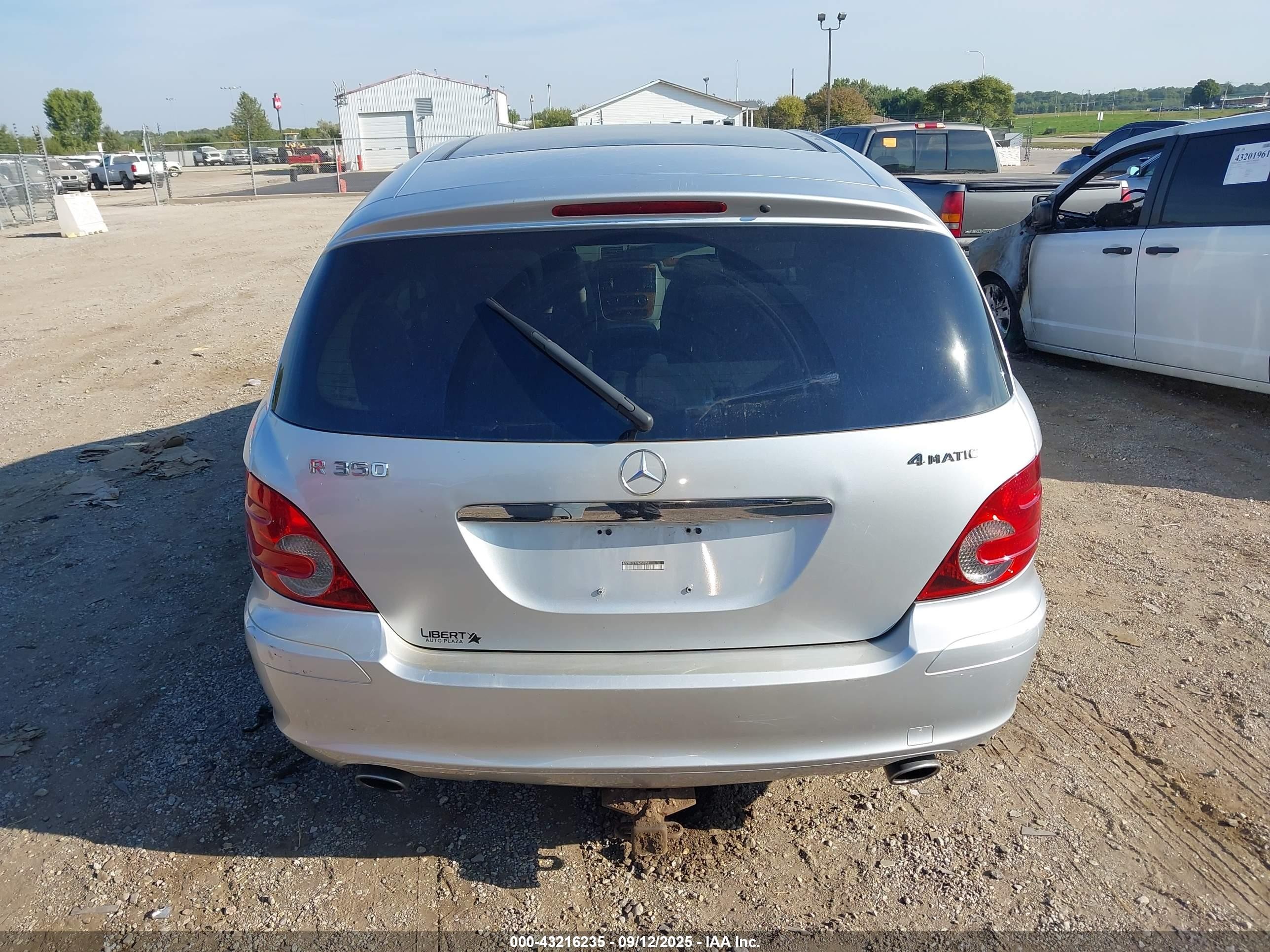 2007 Mercedes-benz R 350 4matic Серебряный vin: 4JGCB65E77A053552