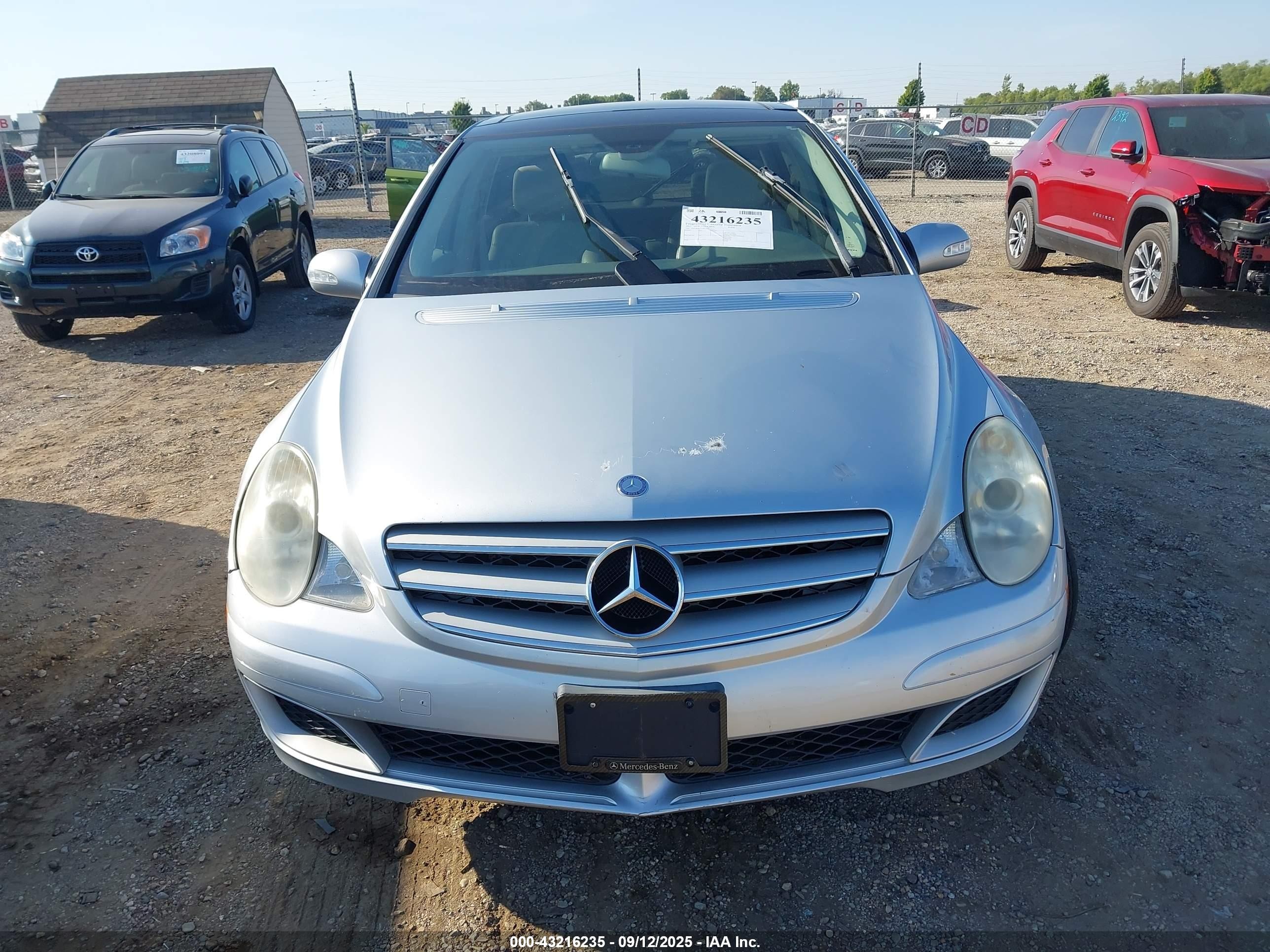 2007 Mercedes-benz R 350 4matic Серебряный vin: 4JGCB65E77A053552