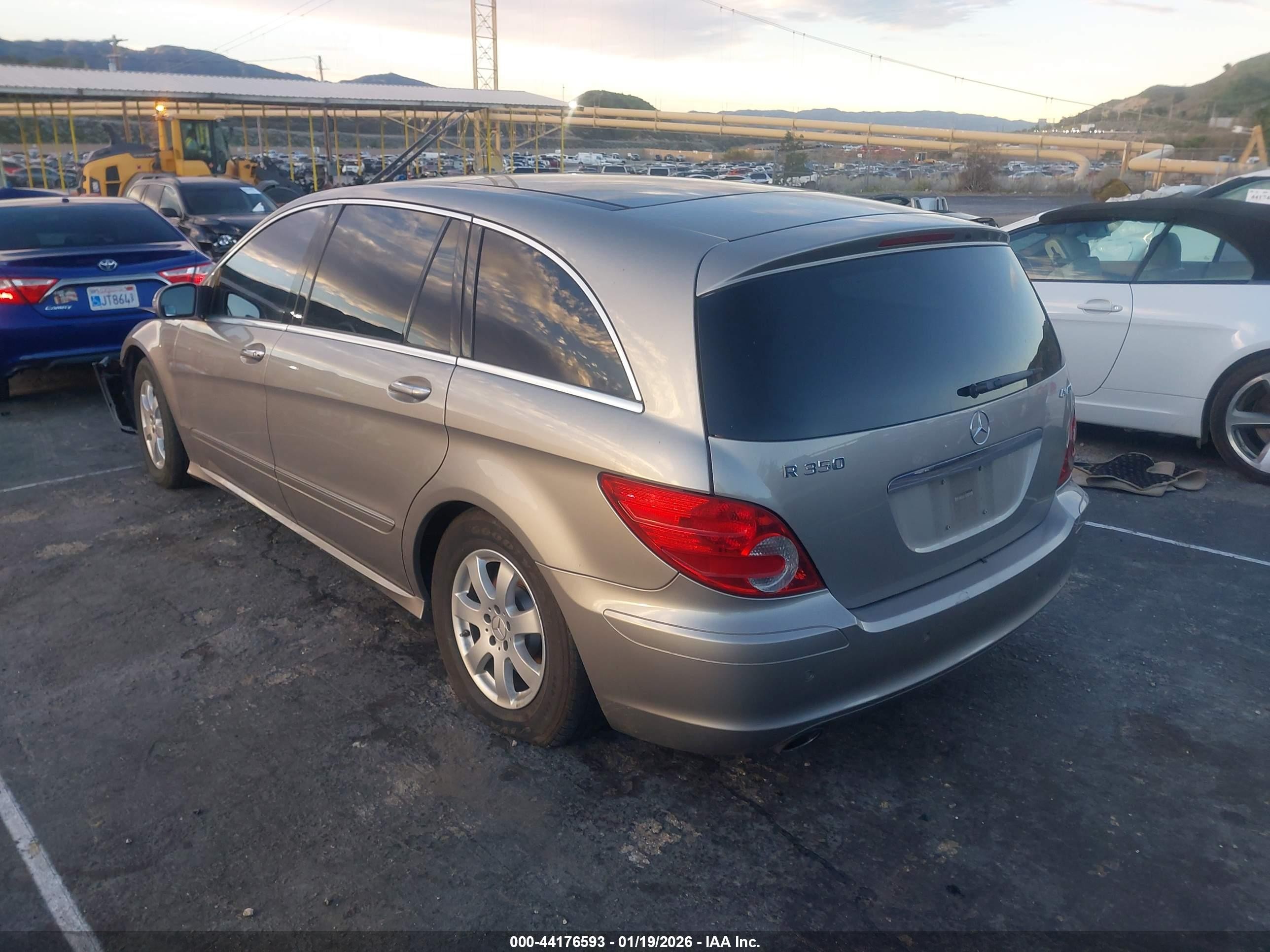 2007 Mercedes-benz R 350 Gray vin: 4JGCB65E77A054166