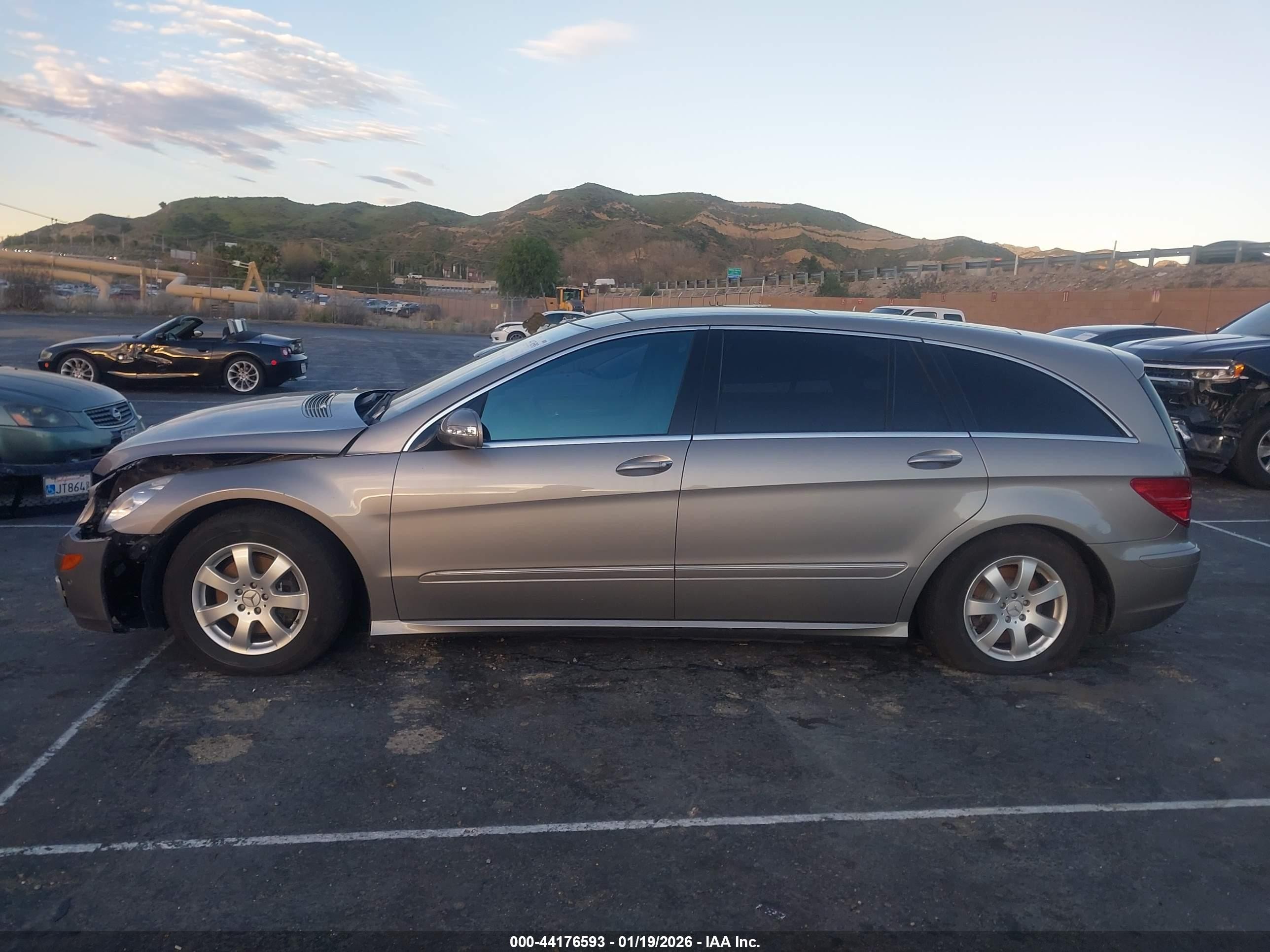 2007 Mercedes-benz R 350 Gray vin: 4JGCB65E77A054166